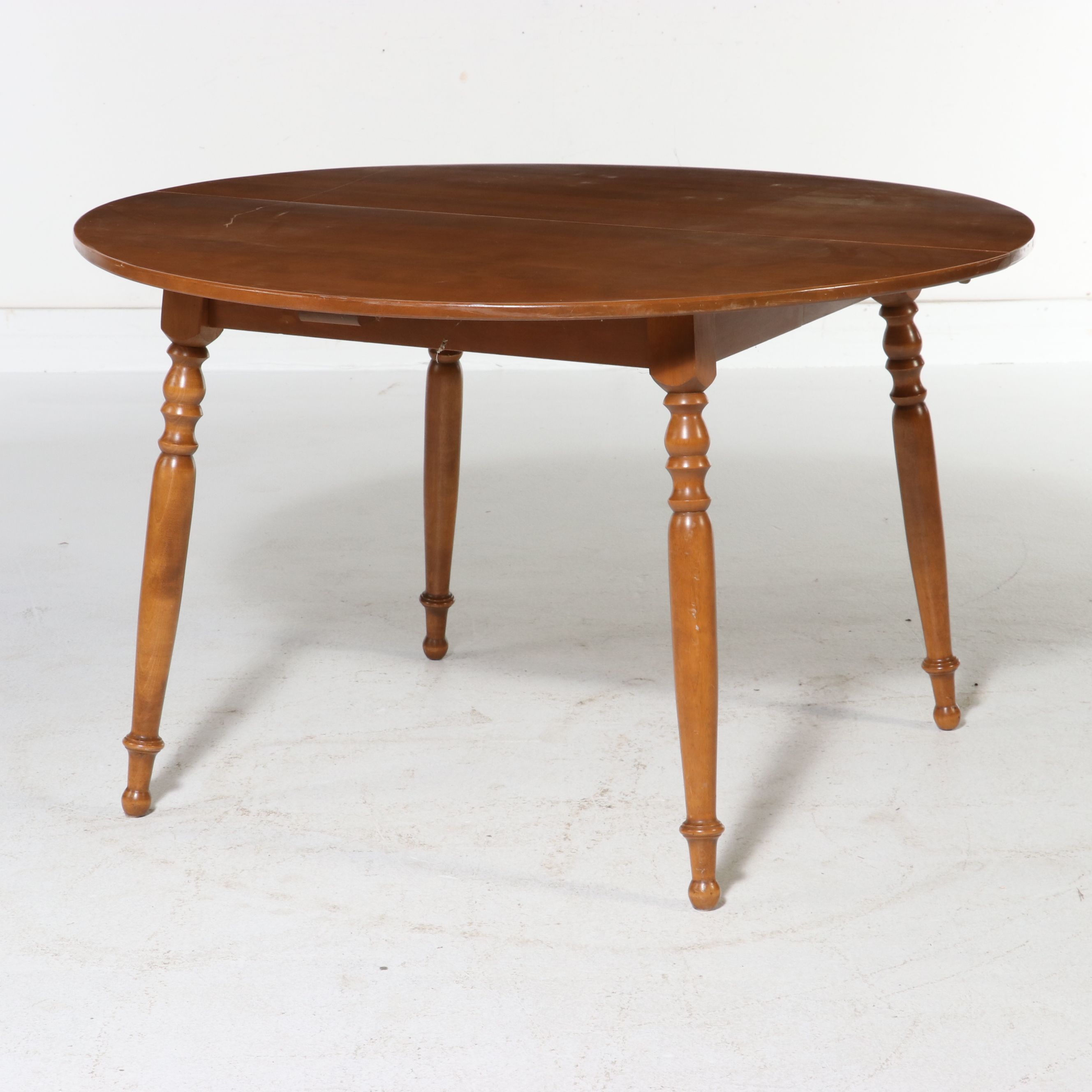 Ethan Allen by Baumritter Colonial Revival Style Six-Piece Maple Dining Set