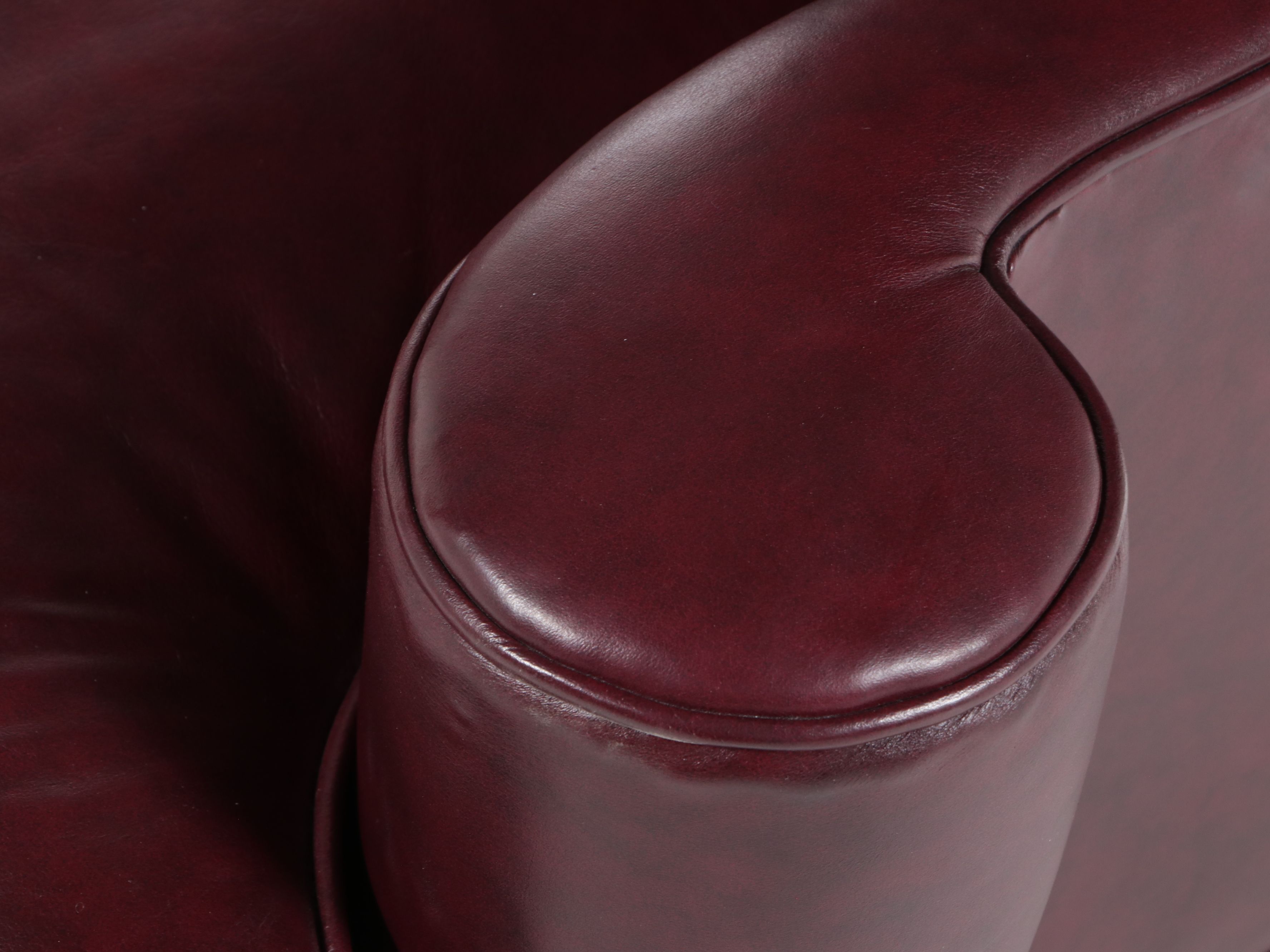 Pair of Lexington Furniture "Palmer Home Collection" Leather Armchairs