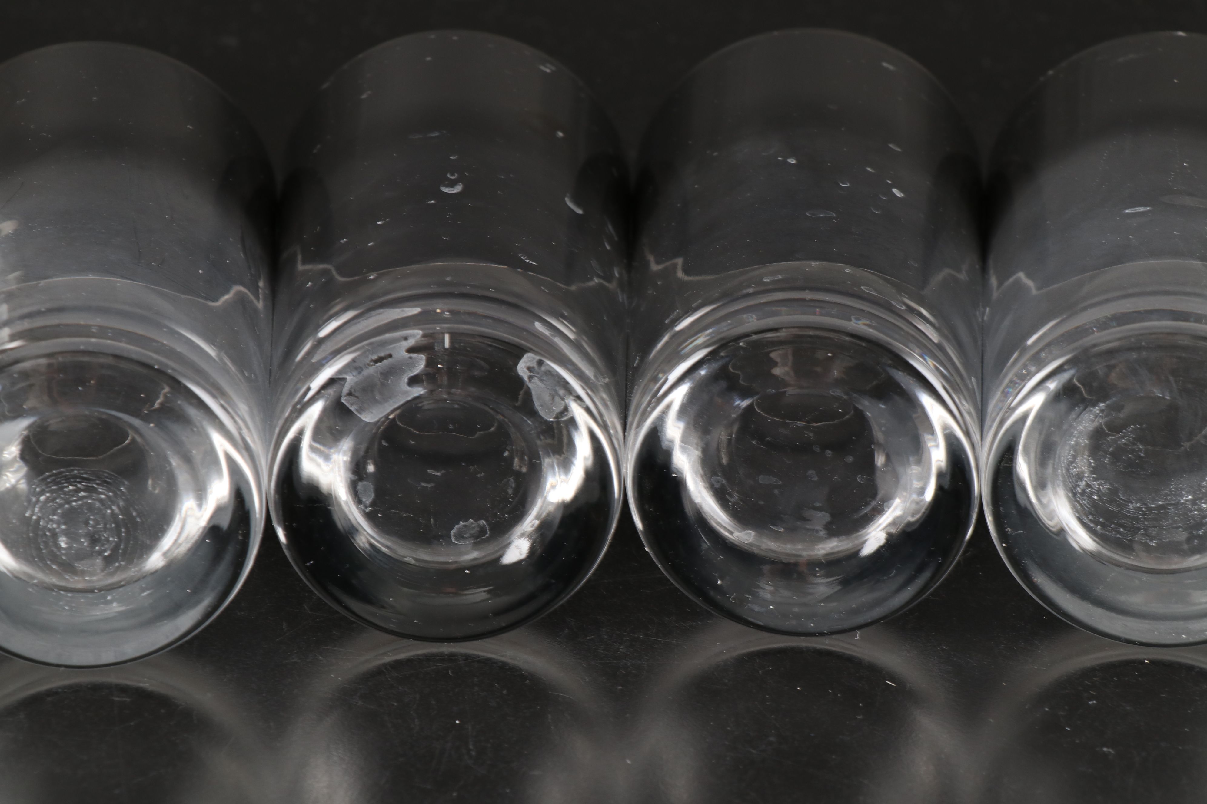 Mid Century Modern Dorothy Thorpe Style Roly Poly and Highball Glasses in Caddy