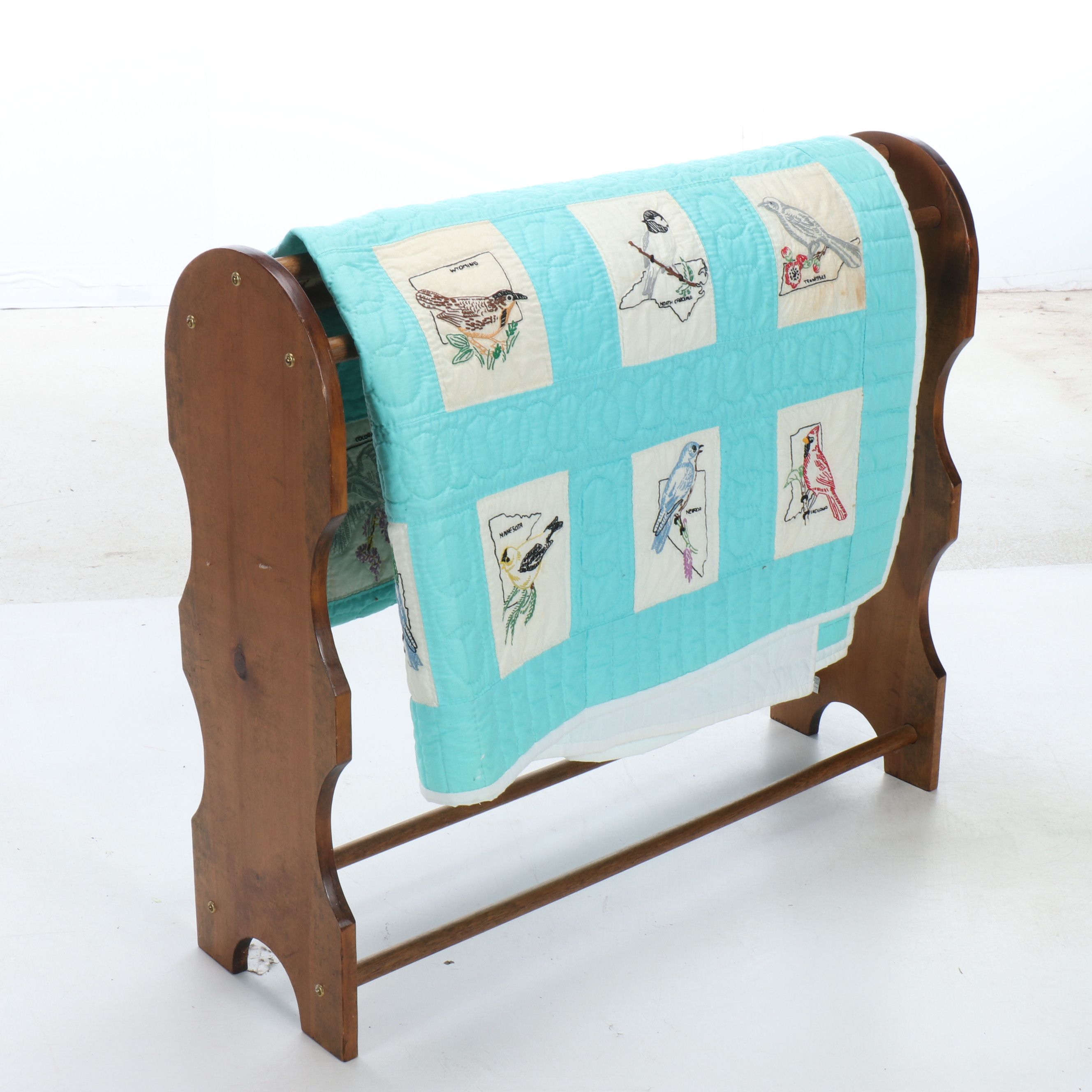 Embroidered State Bird Quilt with Wood Quilt Stand