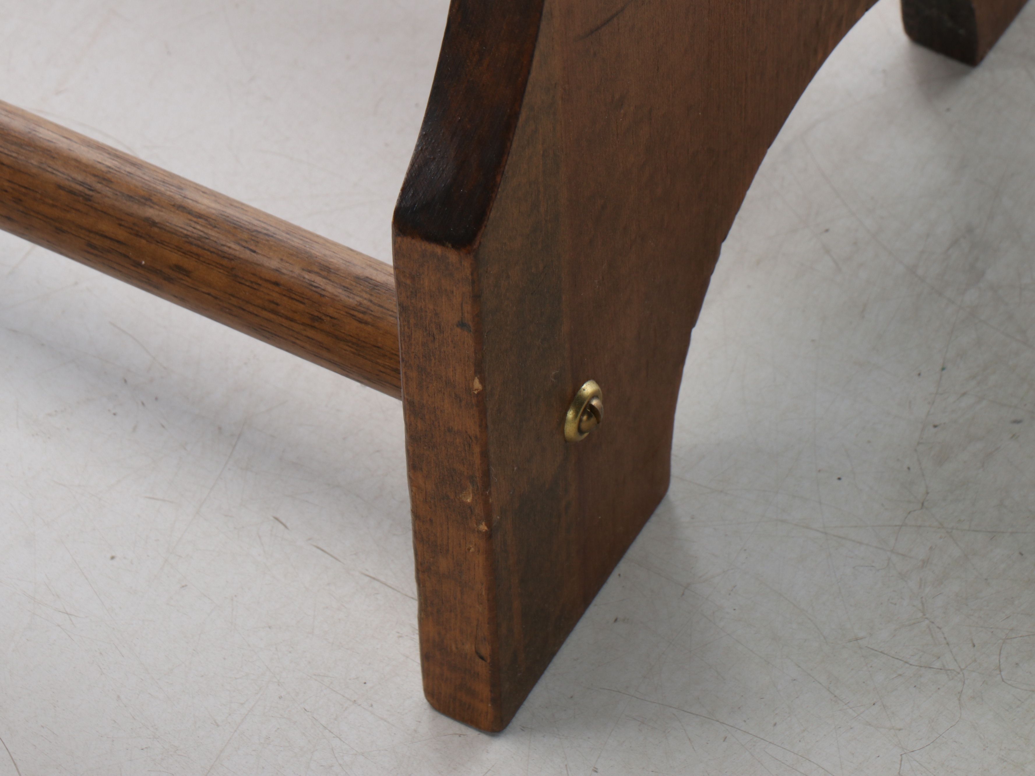 Embroidered State Bird Quilt with Wood Quilt Stand