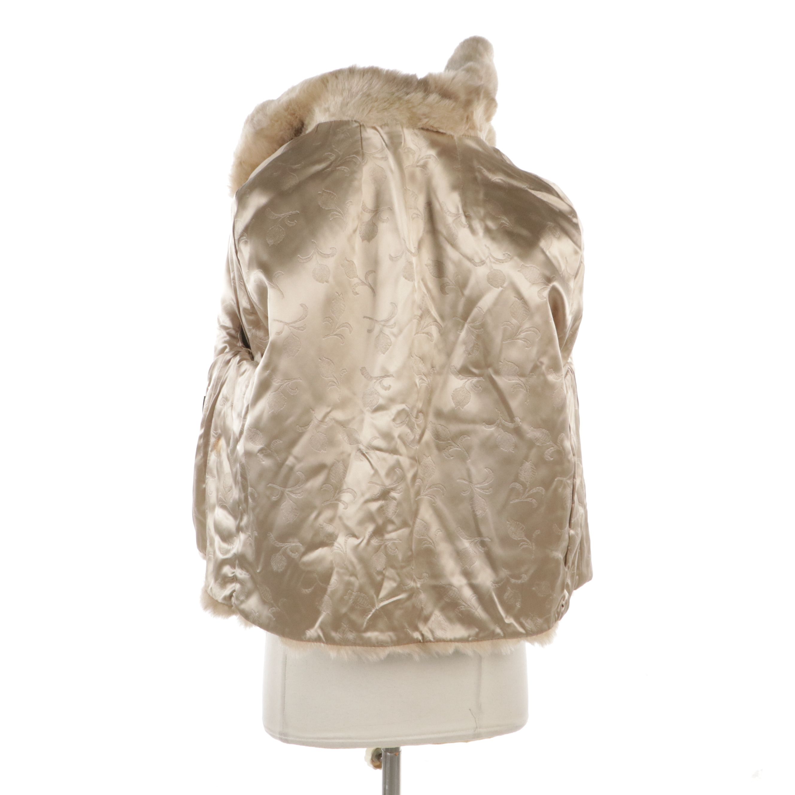 Glenoit Faux Fur Capelet in Regina Glenara Acrylic Pile