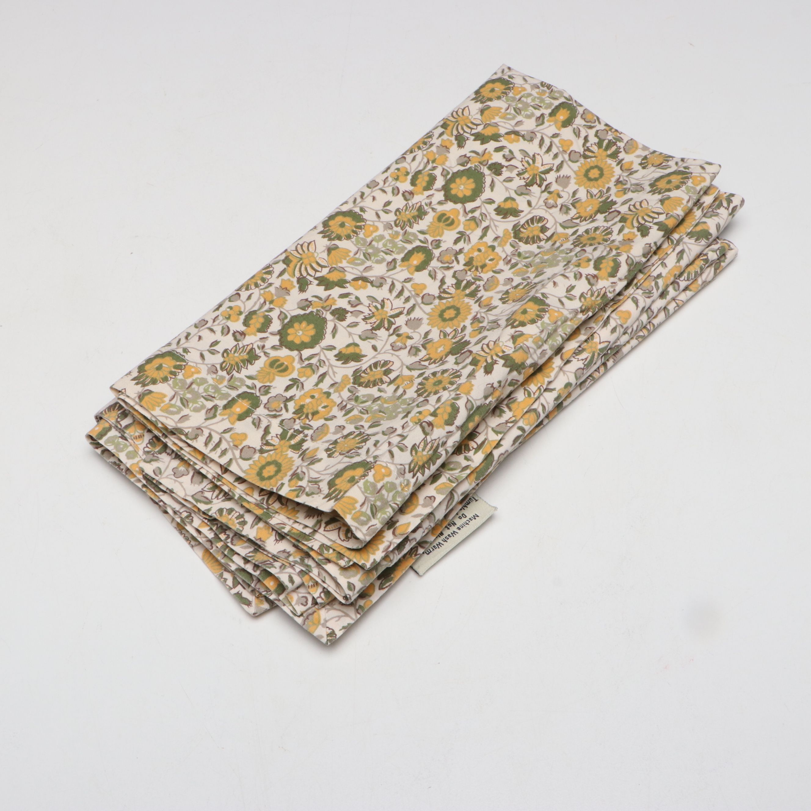 Sferra Linen Tablecloth with Smith & Hawken Placemats and Other Table Linens