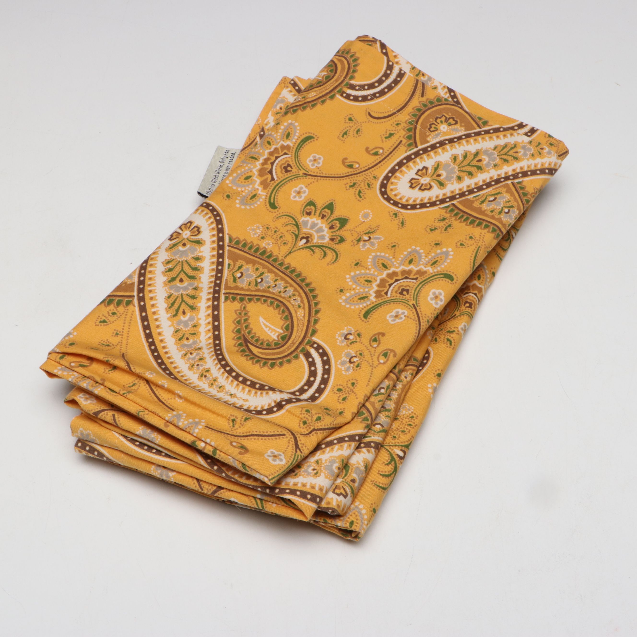 Sferra Linen Tablecloth with Smith & Hawken Placemats and Other Table Linens