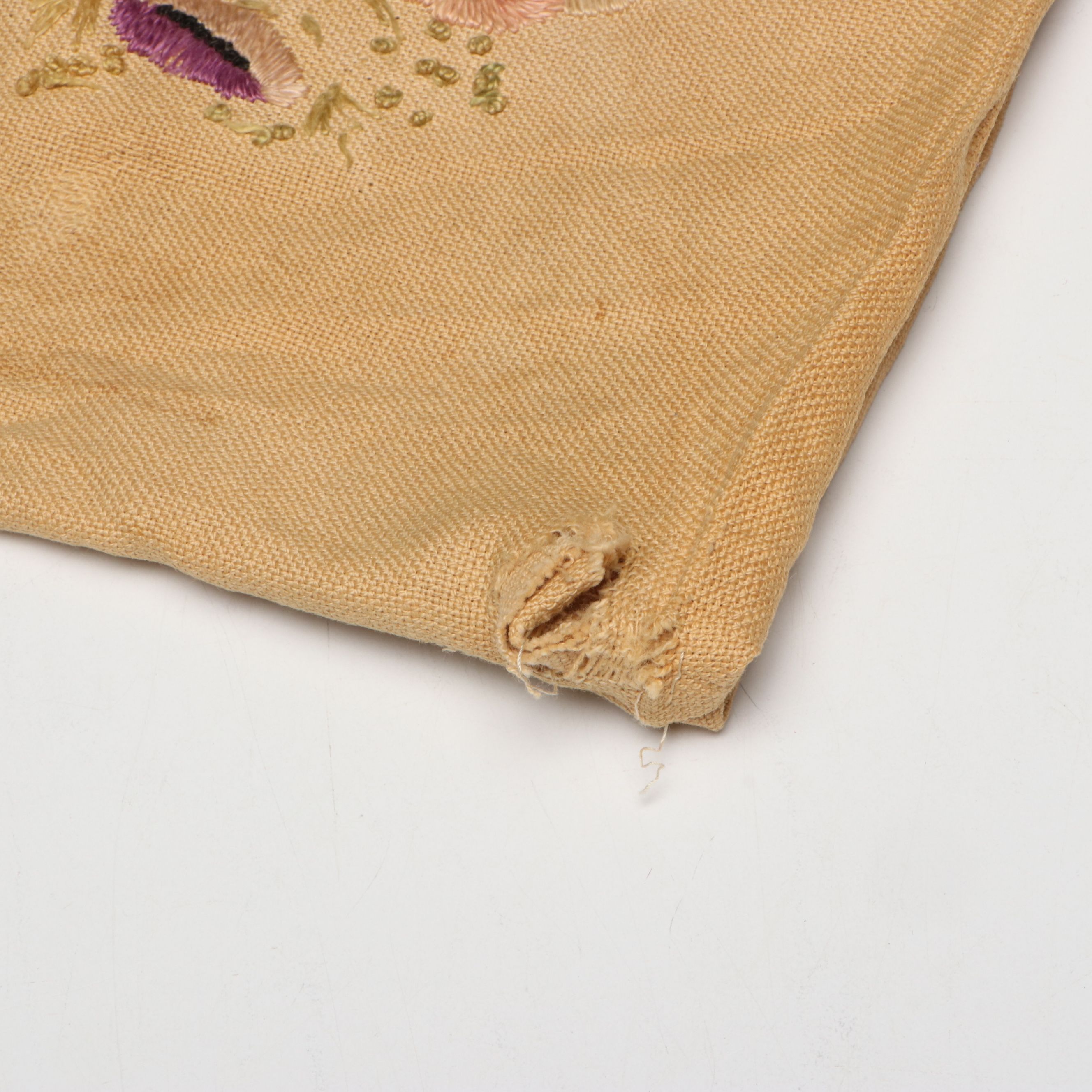 Sferra Linen Tablecloth with Smith & Hawken Placemats and Other Table Linens