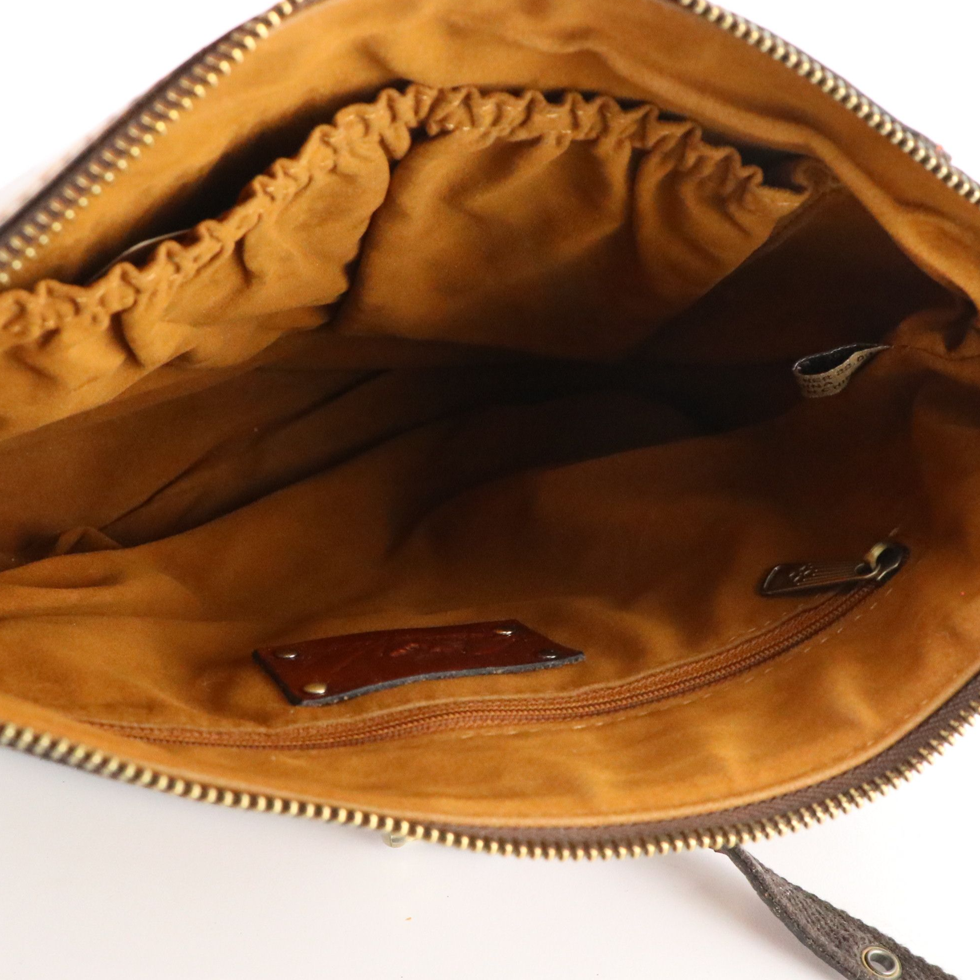 Dooney & Bourke Satchel & Shoulder Bag W/ Patricia Nash European Trip Crossbody