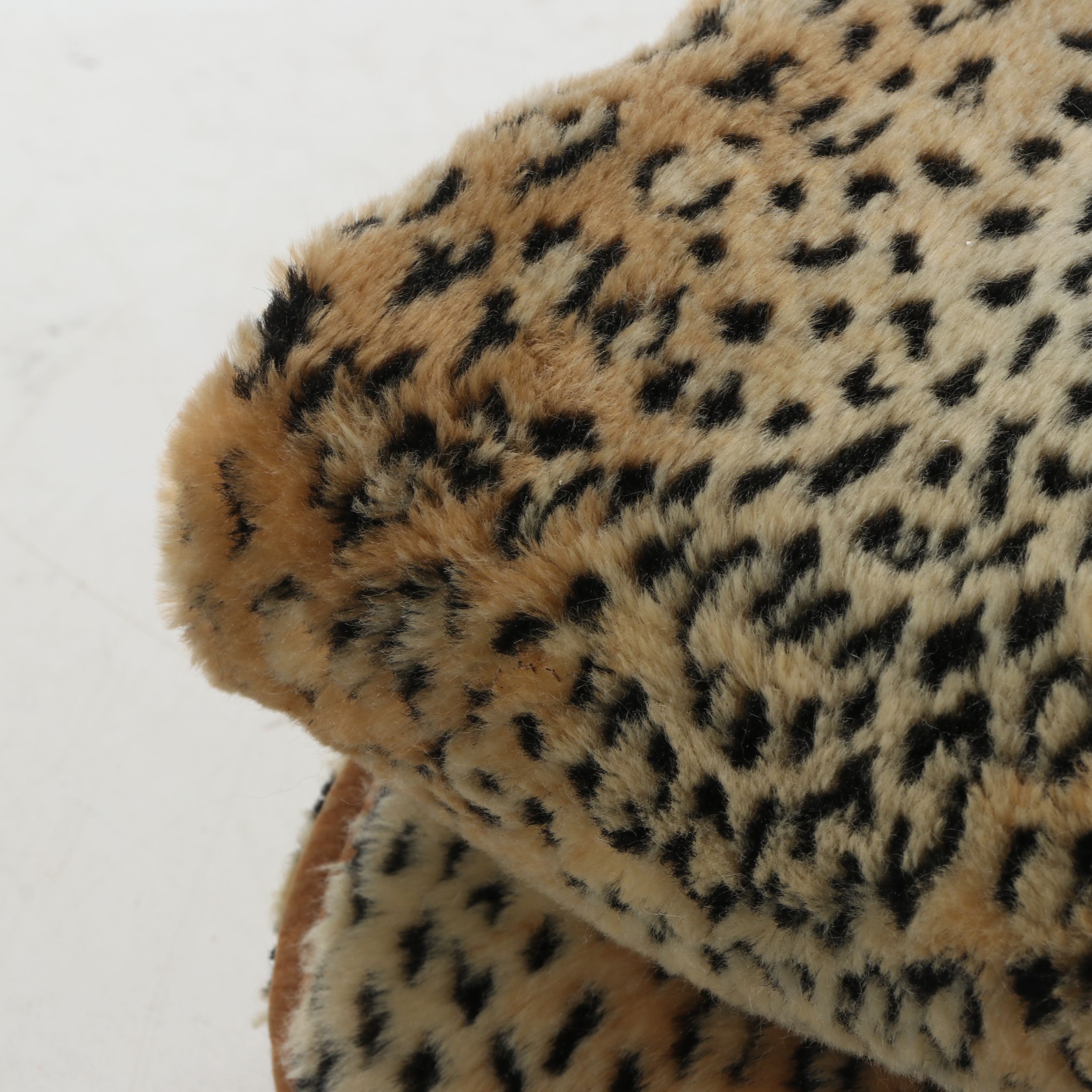 Silverado Home Throw Blanket with Pair of Metal Candle Holders