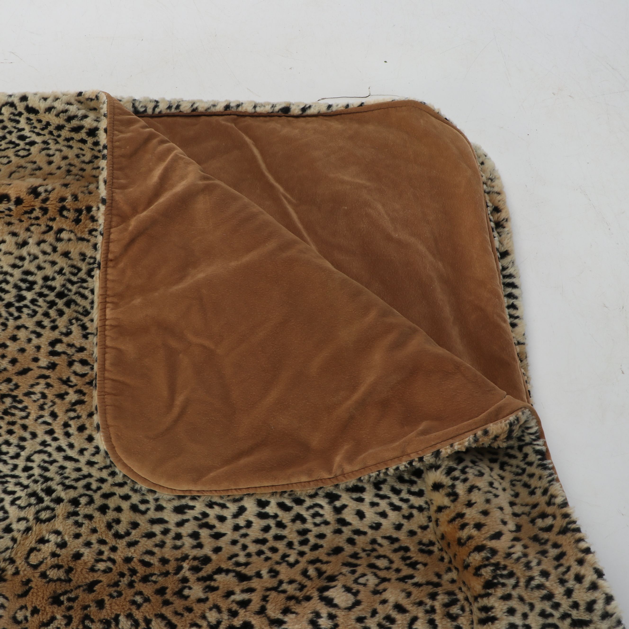 Silverado Home Throw Blanket with Pair of Metal Candle Holders