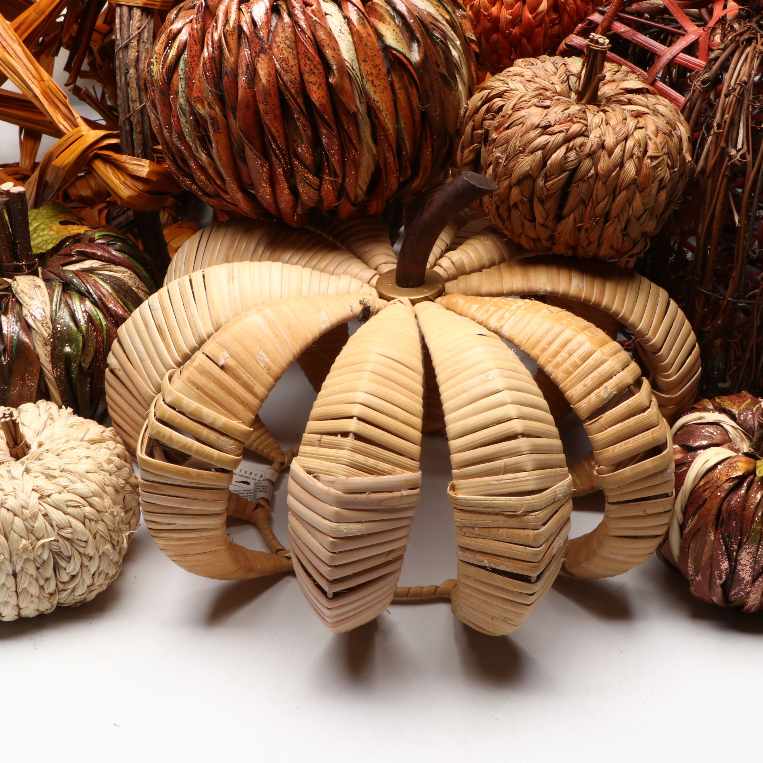 Illuminating and Other Fall Pumpkins with Pier 1 Serving Tray, More Décor