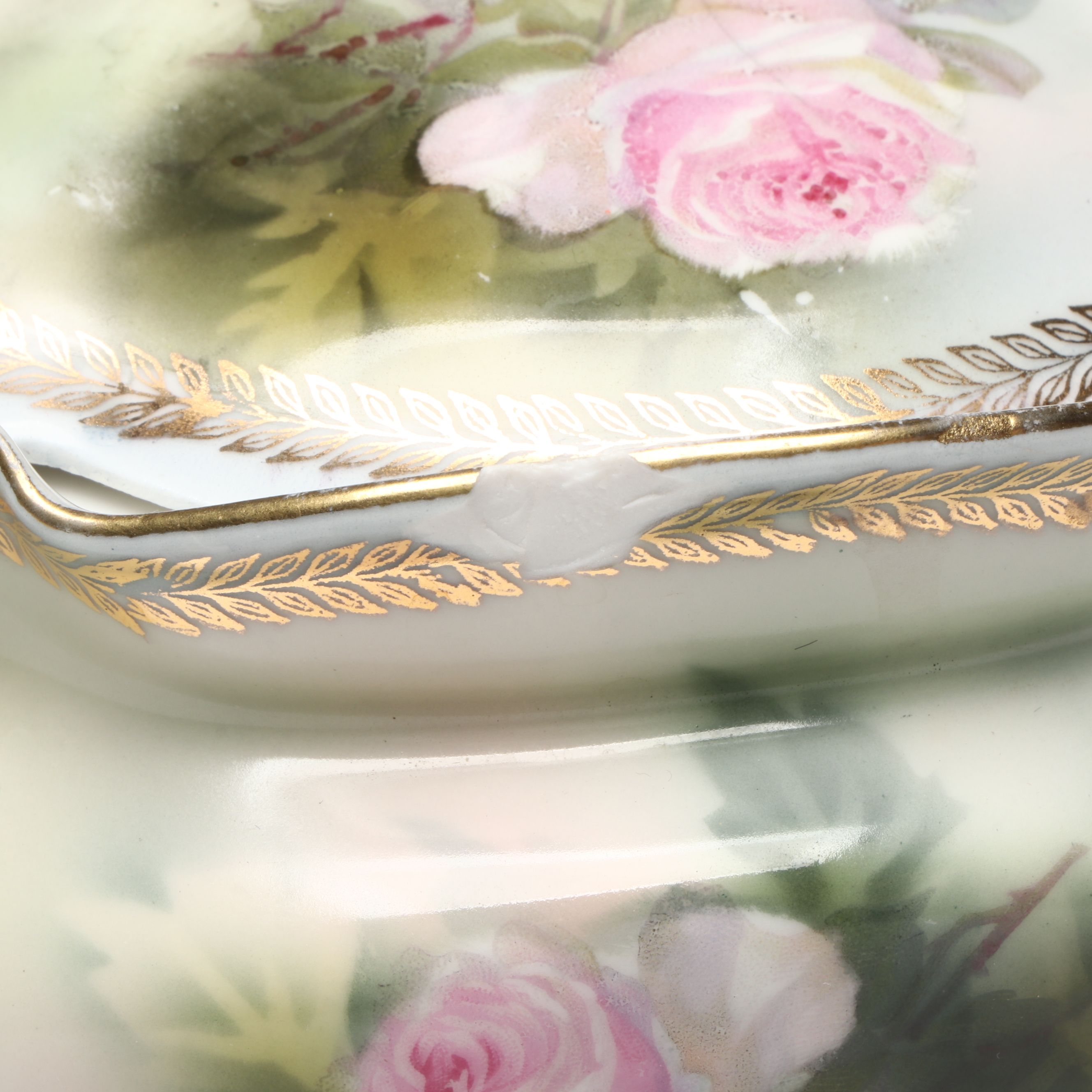 Reinhold Schlegelmilch Prussia Art Nouveau Tureen, Late 19th/Early 20th Century