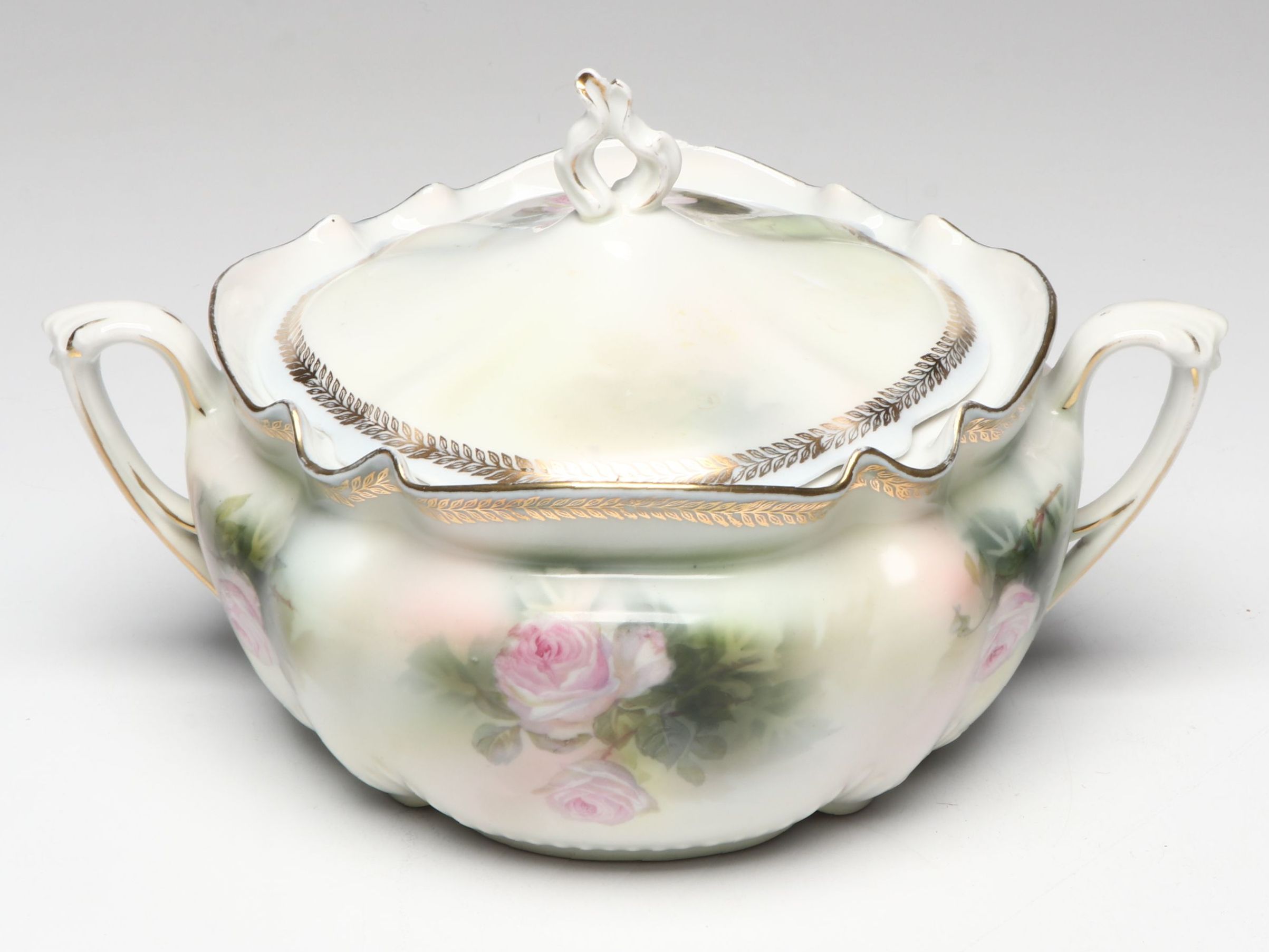 Reinhold Schlegelmilch Prussia Art Nouveau Tureen, Late 19th/Early 20th Century