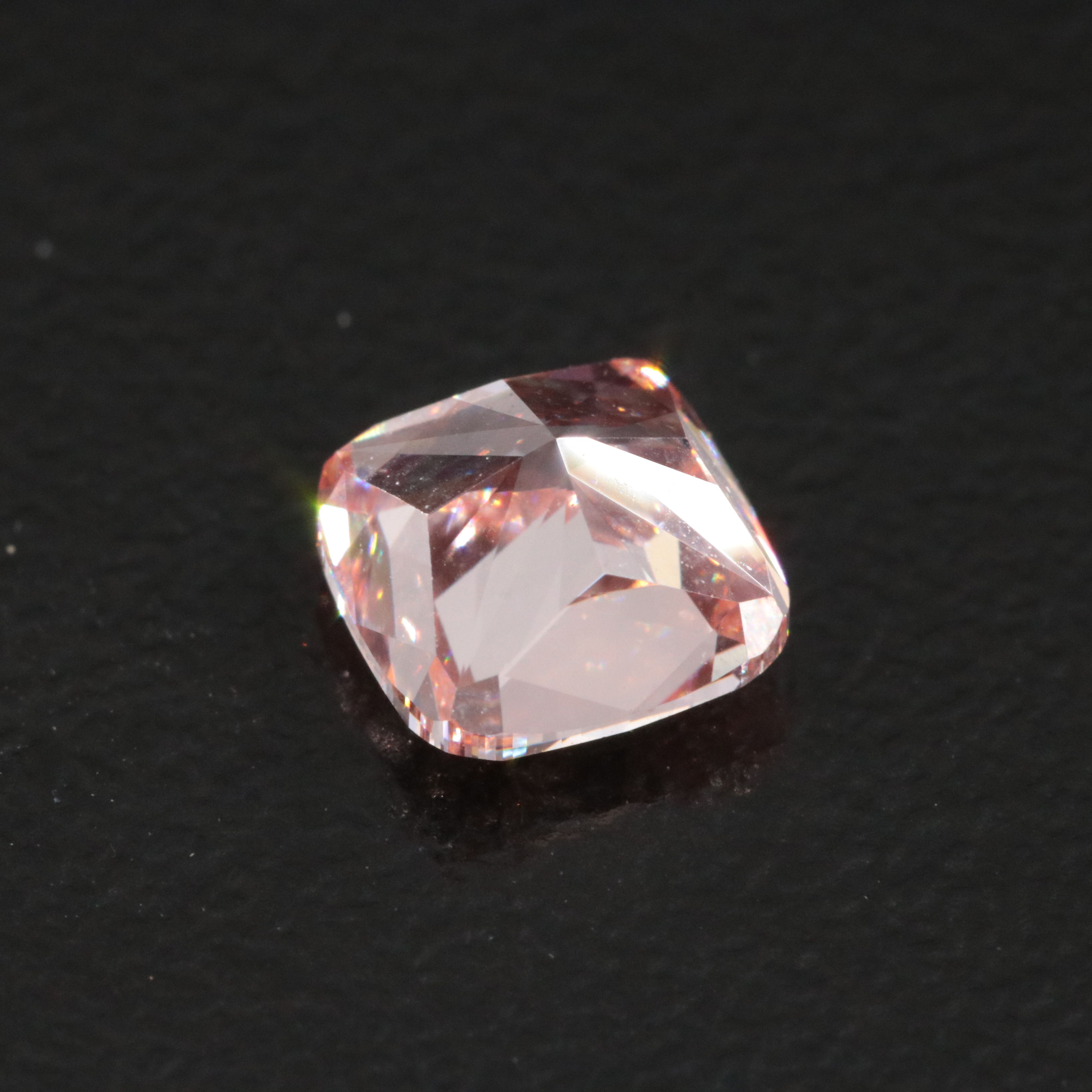 Loose 1.07 CT Lab Grown Fancy Vivid Pink Diamond with IGI Report