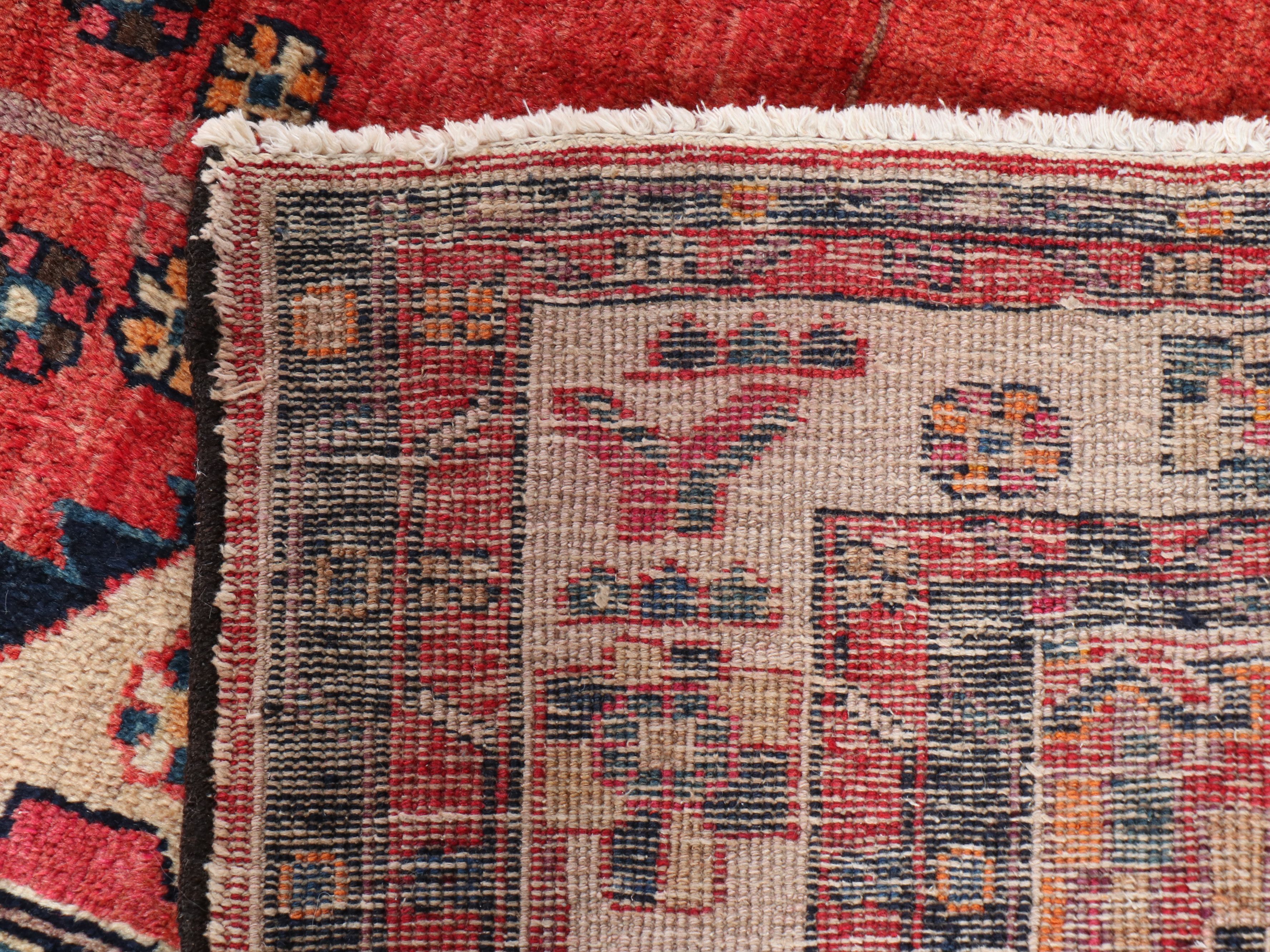 5'2 x 9'3 Hand-Knotted Persian Bakhshayesh Area Rug