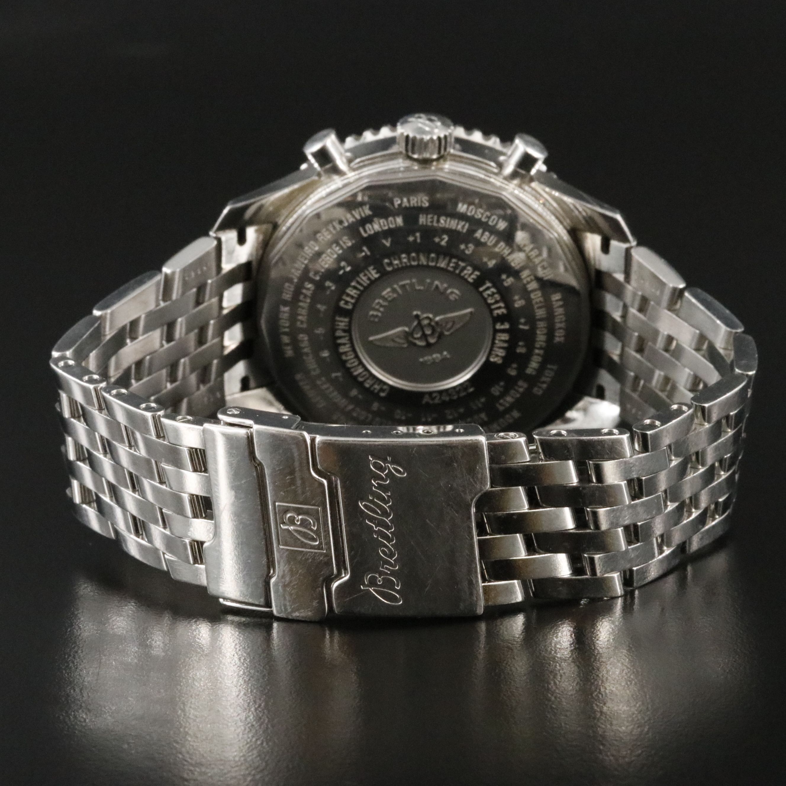 Breitling Navitimer World Chrono Date GMT Ref. A24322 Watch