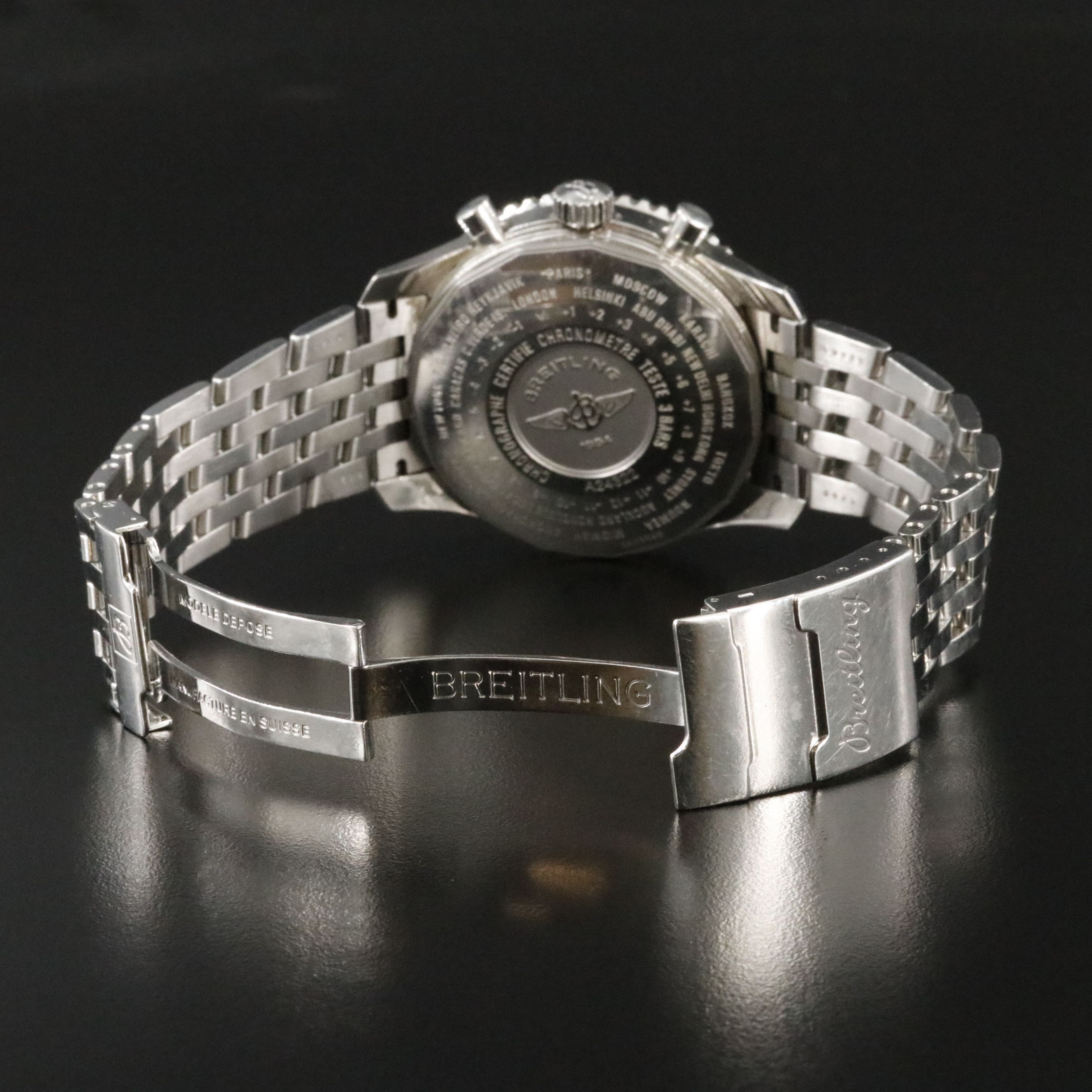 Breitling Navitimer World Chrono Date GMT Ref. A24322 Watch