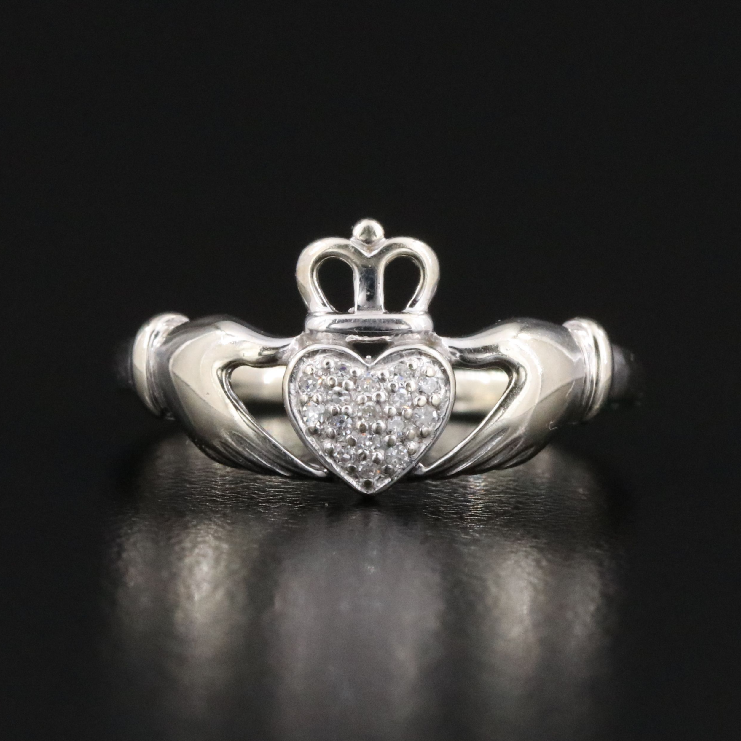 10K 0.06 CTW Diamond Pavé Claddagh Ring