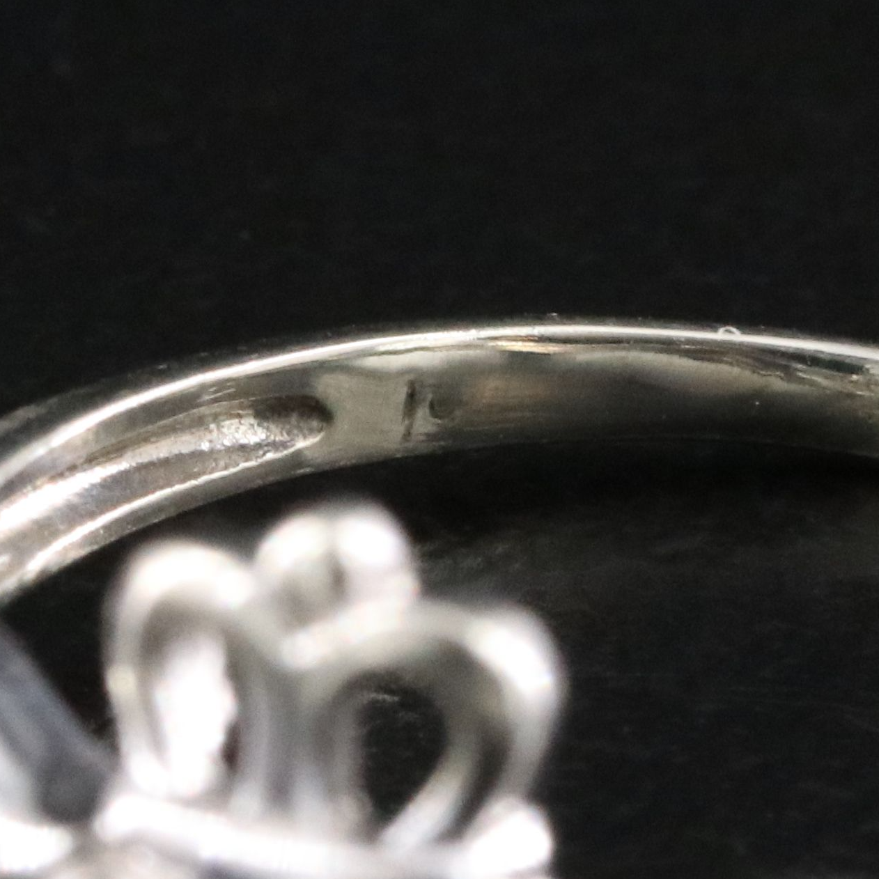 10K 0.06 CTW Diamond Pavé Claddagh Ring