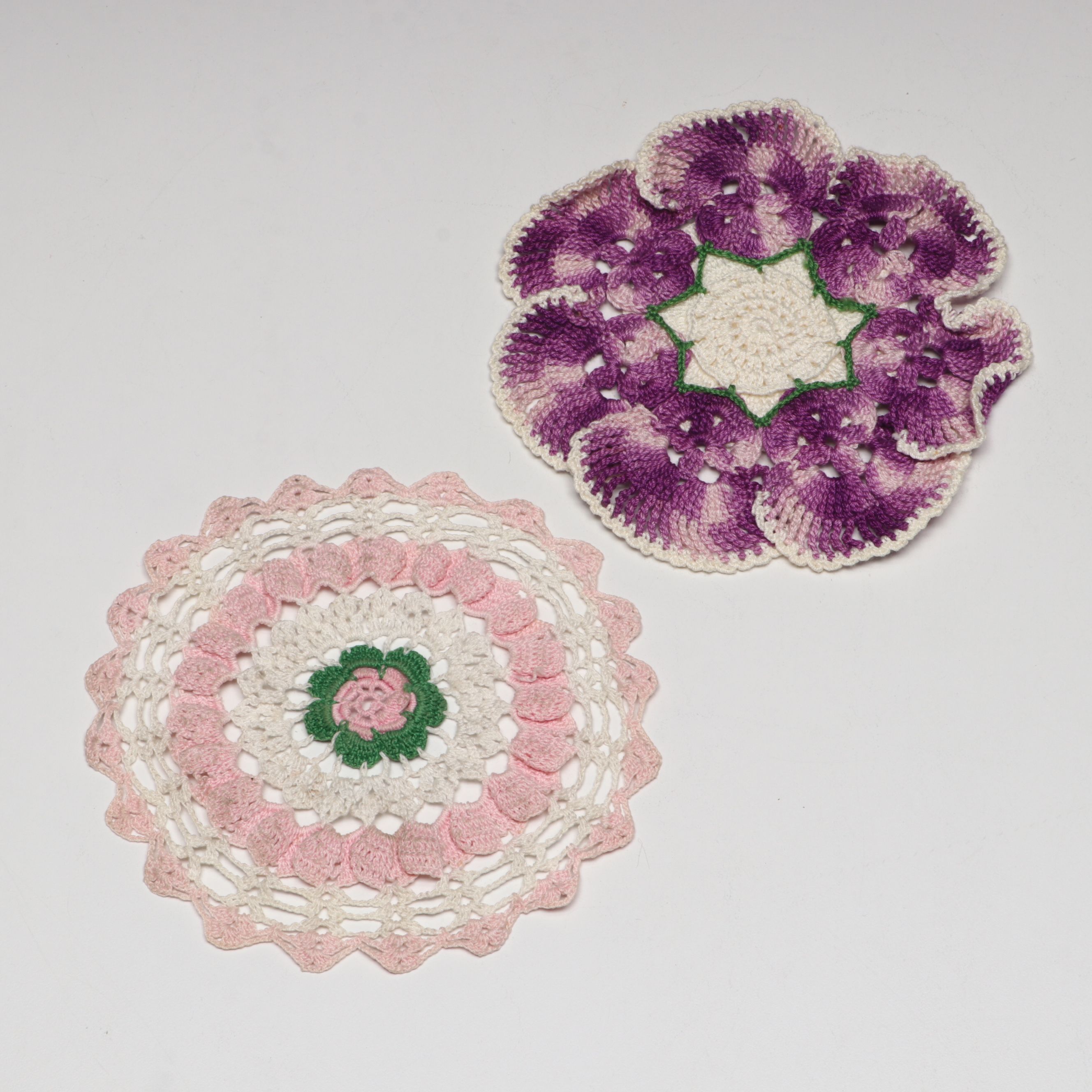 Porcelain Handle Pie Server and Ice Cream Scoop with Other Colorful Embroidery