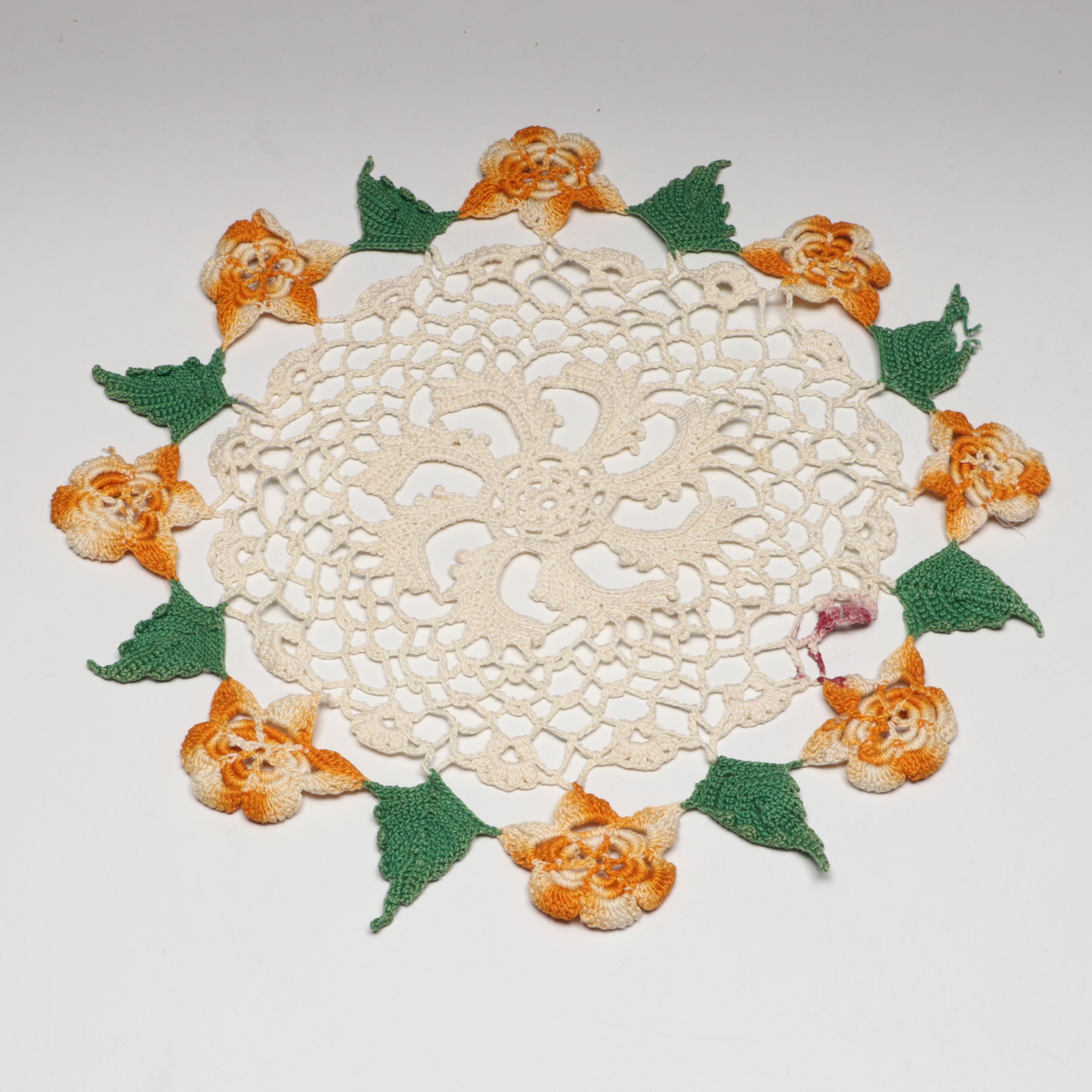 Porcelain Handle Pie Server and Ice Cream Scoop with Other Colorful Embroidery