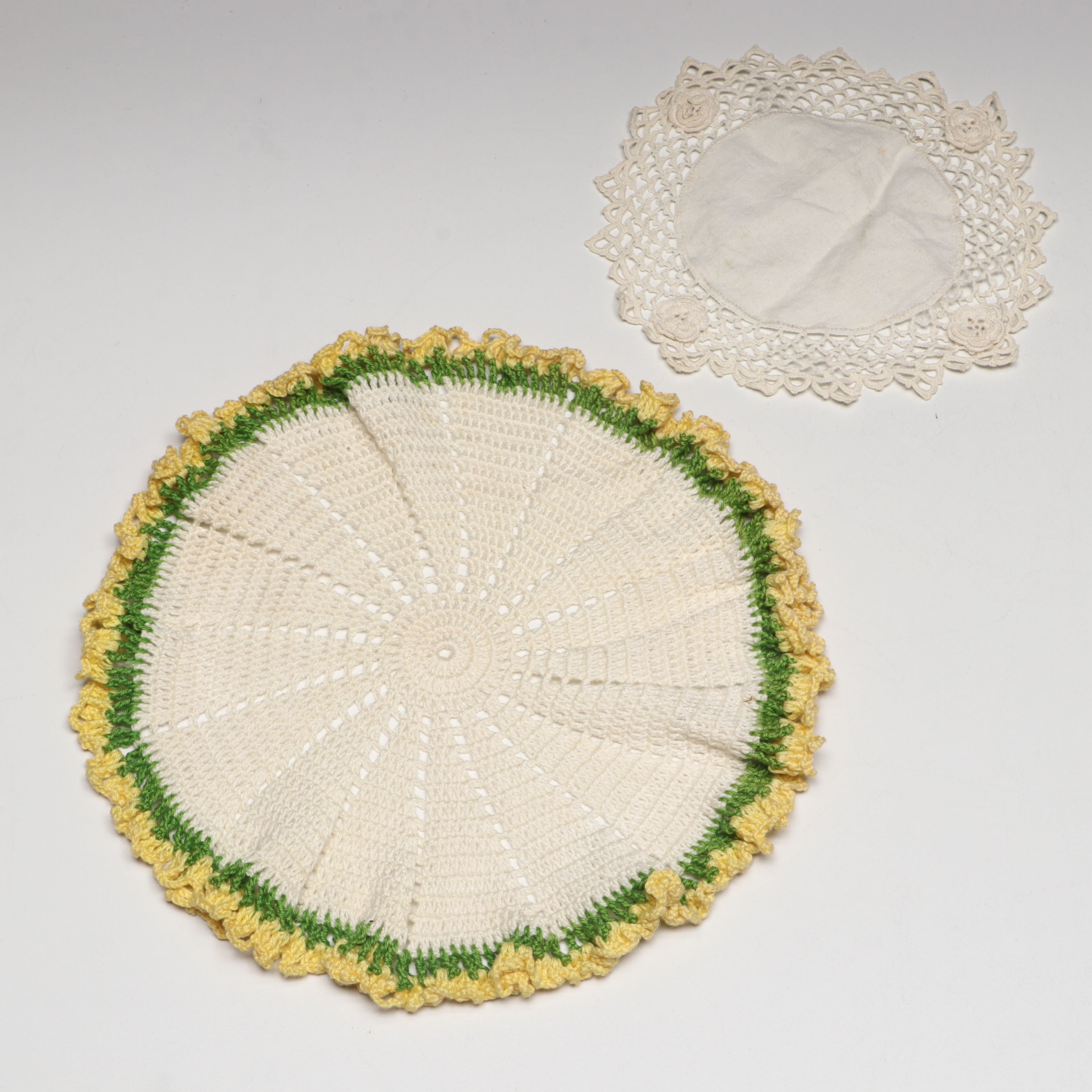 Porcelain Handle Pie Server and Ice Cream Scoop with Other Colorful Embroidery