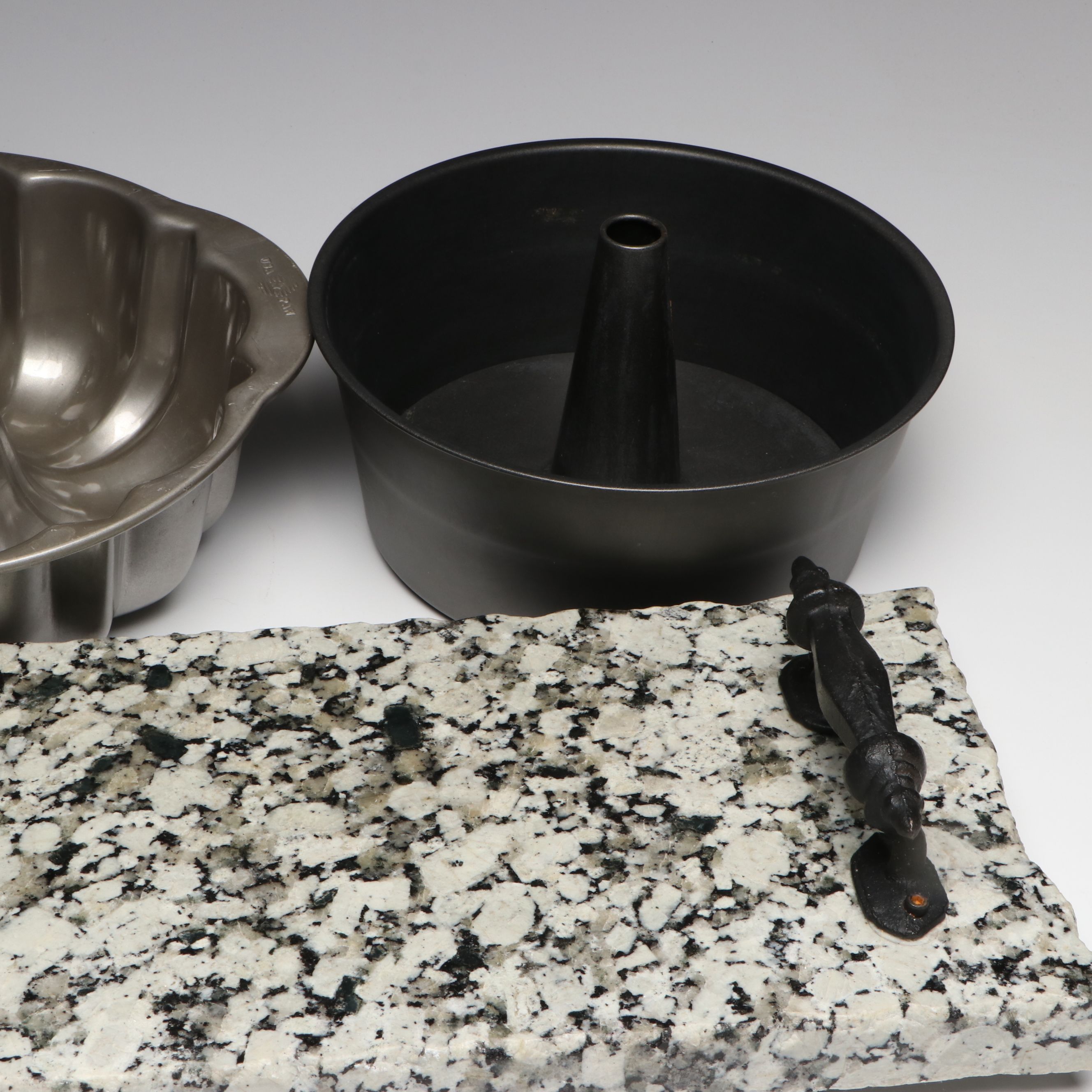 All-Clad Mini Stainless Cocotte Pots with Calphalon Cupcake Pan, More Bakeware