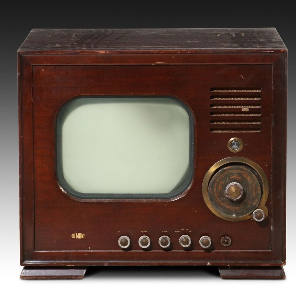 DuMont Teleset RA-105 "Roundie" Table TV with Phono/FM, Circa 1949