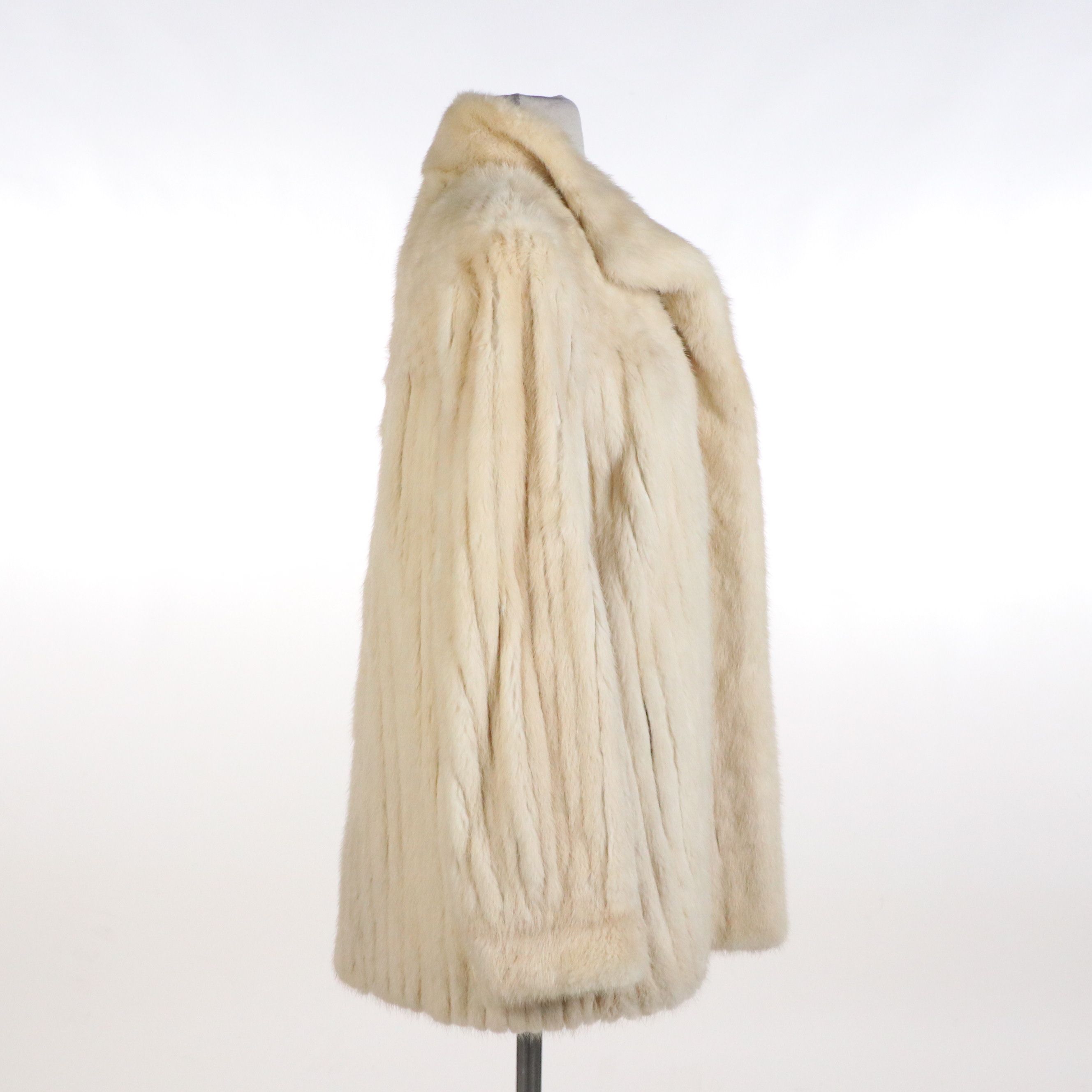 Nigbor Furs Cream Colored Mink Fur Coat