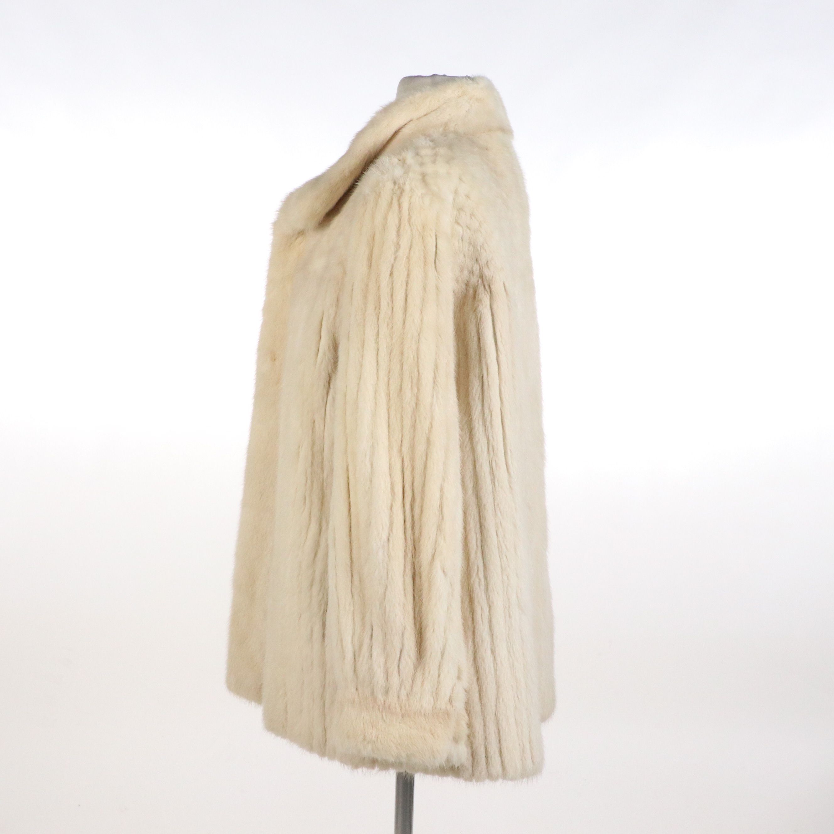 Nigbor Furs Cream Colored Mink Fur Coat