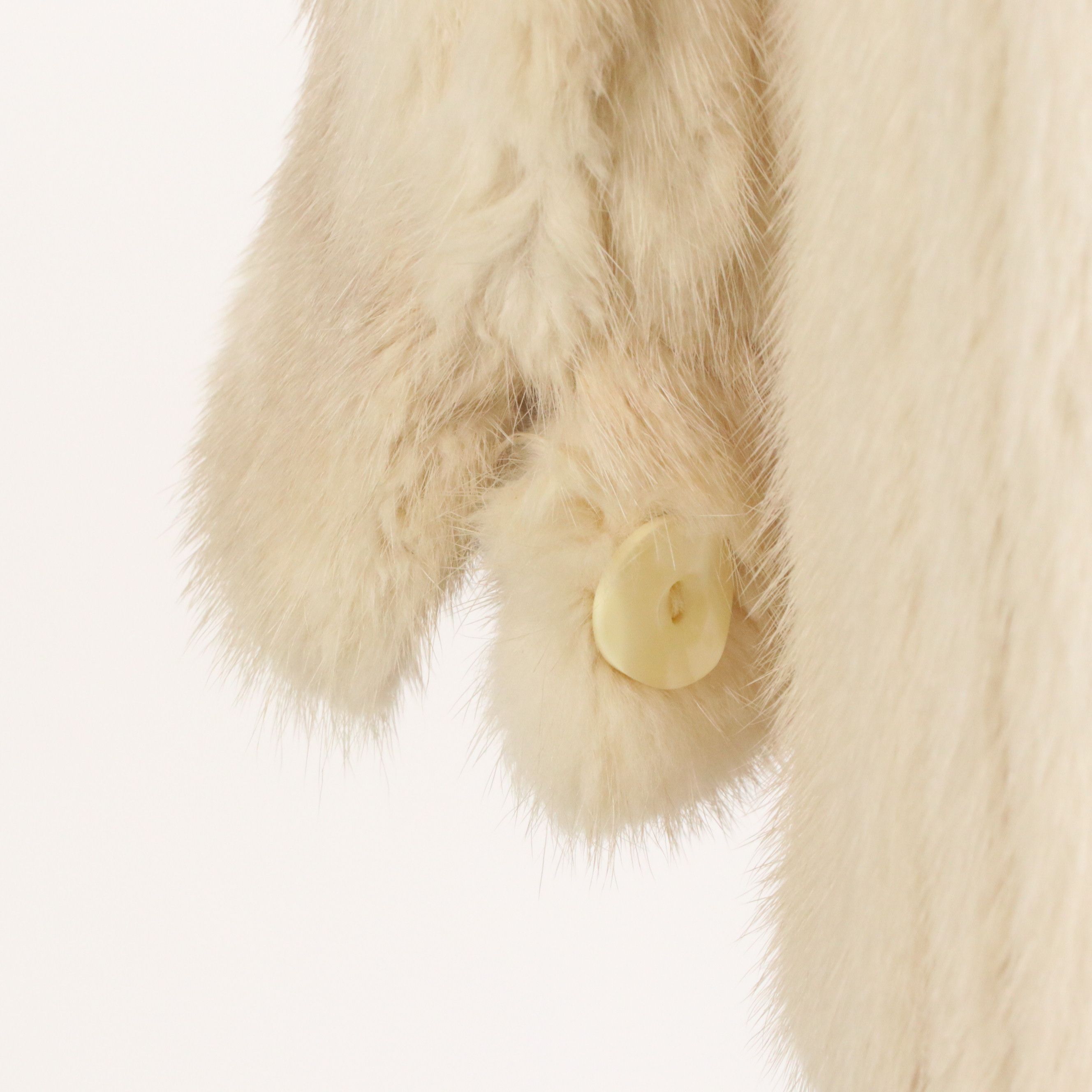 Nigbor Furs Cream Colored Mink Fur Coat