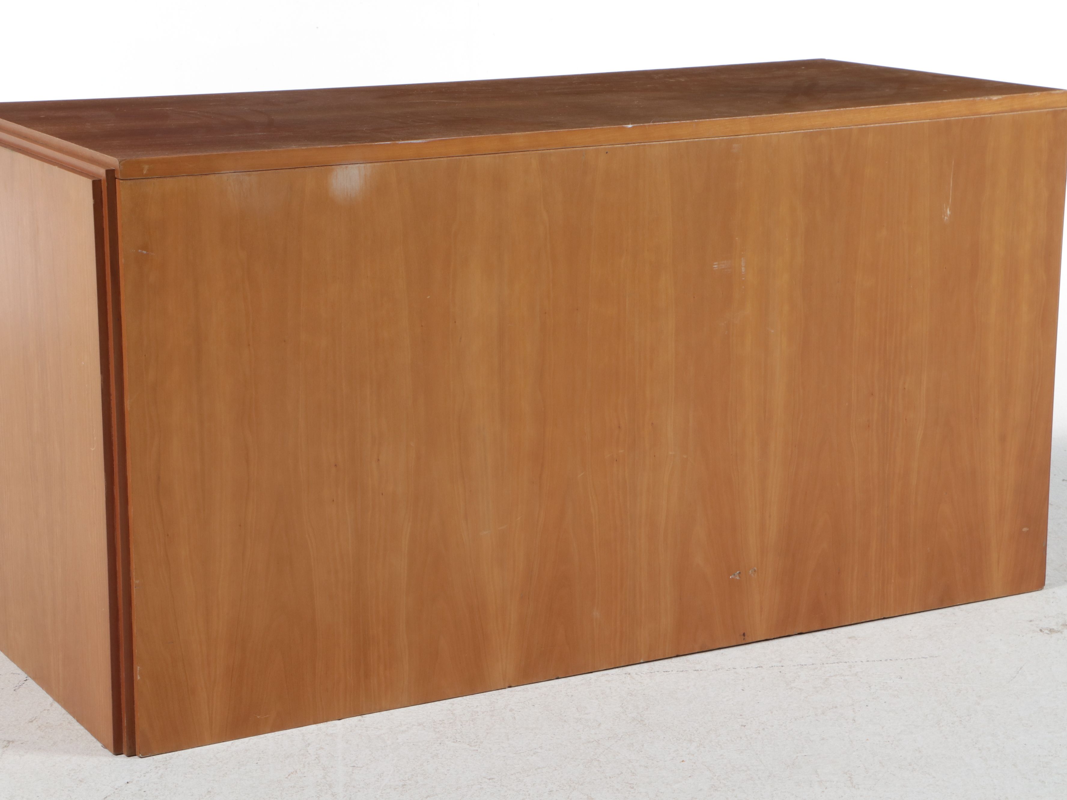 Mid Century Modern Walnut Veneer Executive Desk, Mid-20th Century