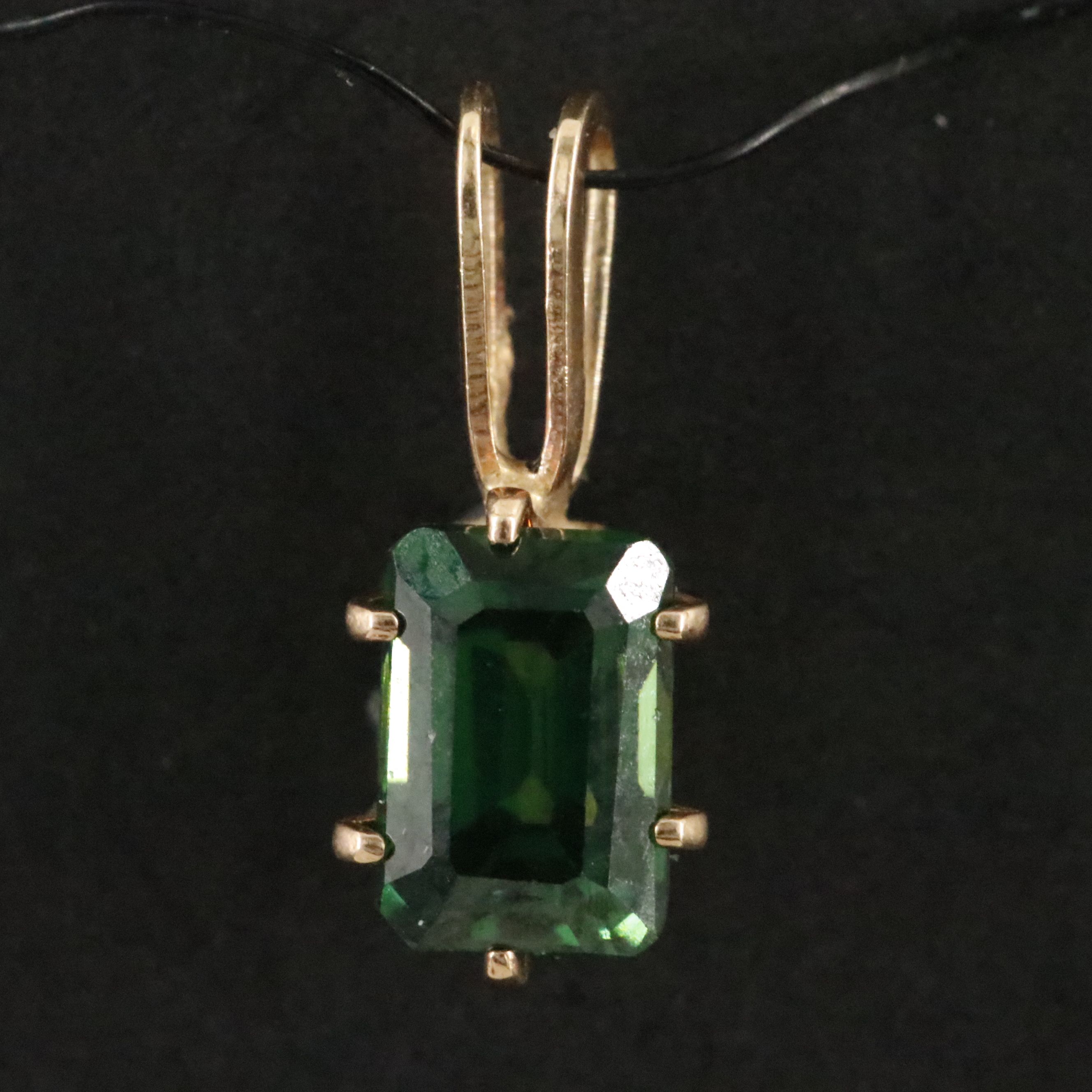 14K Demantoid Garnet Pendant