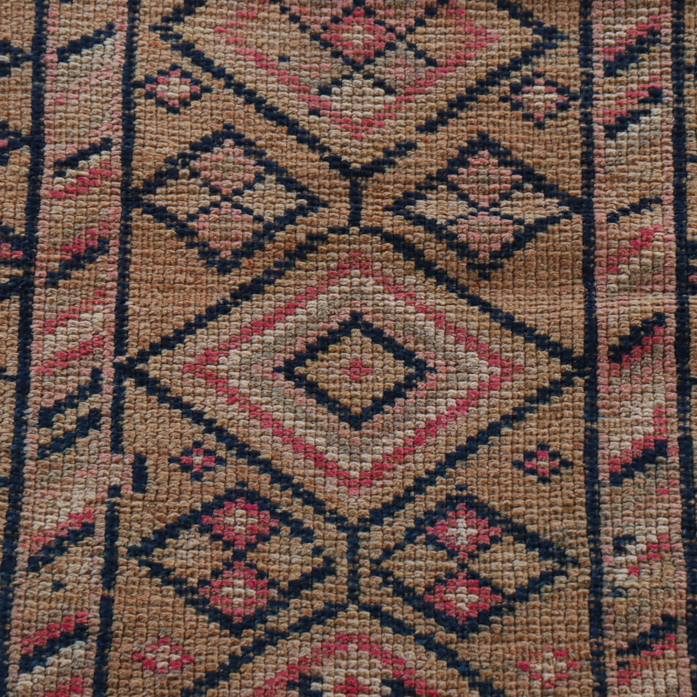 2'5 x 11'2 Hand-Knotted Turkish Yahyali Carpet Runner