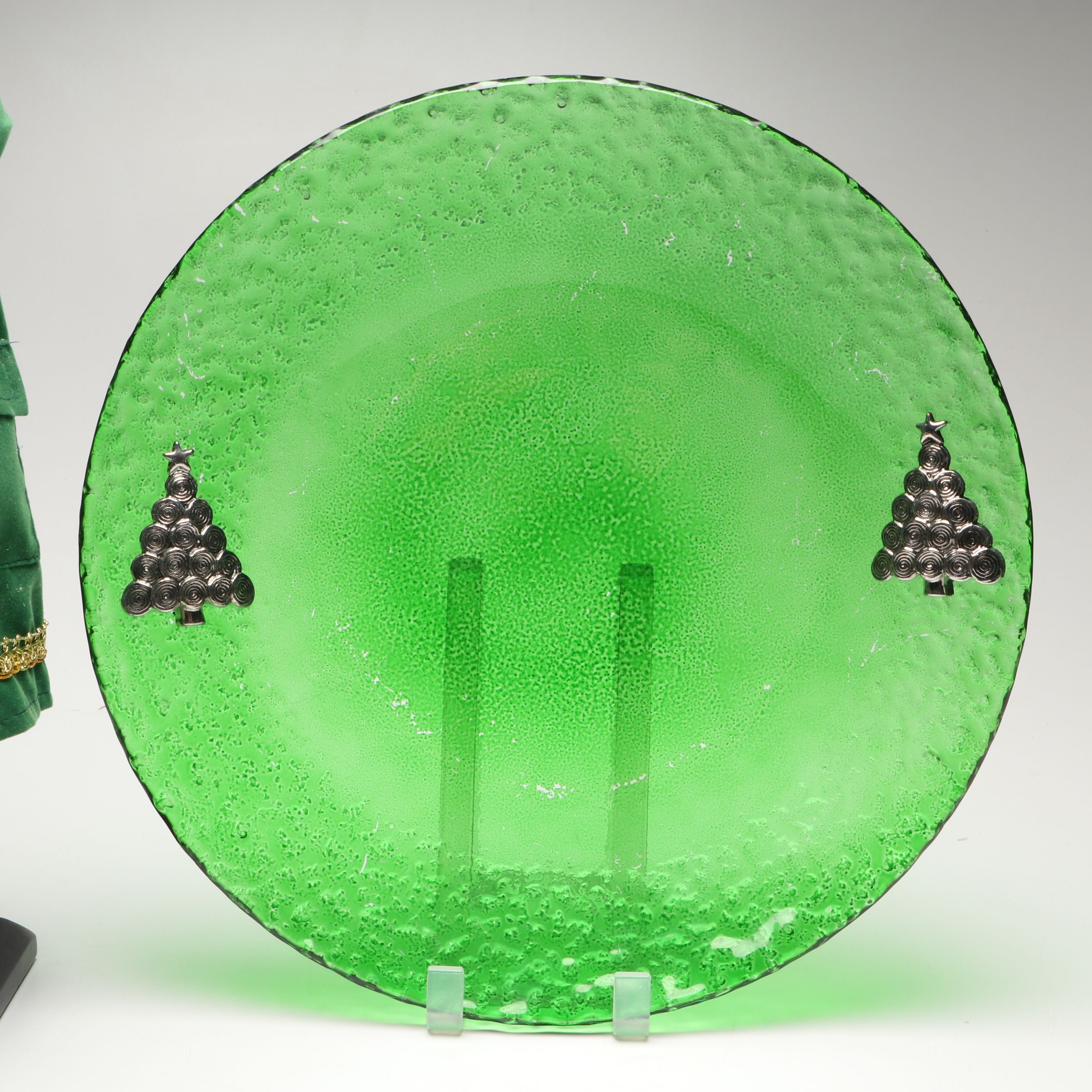 Belleek "Shamrock" Creamers and Sugar Bowl with Christmas and Irish Themed Décor