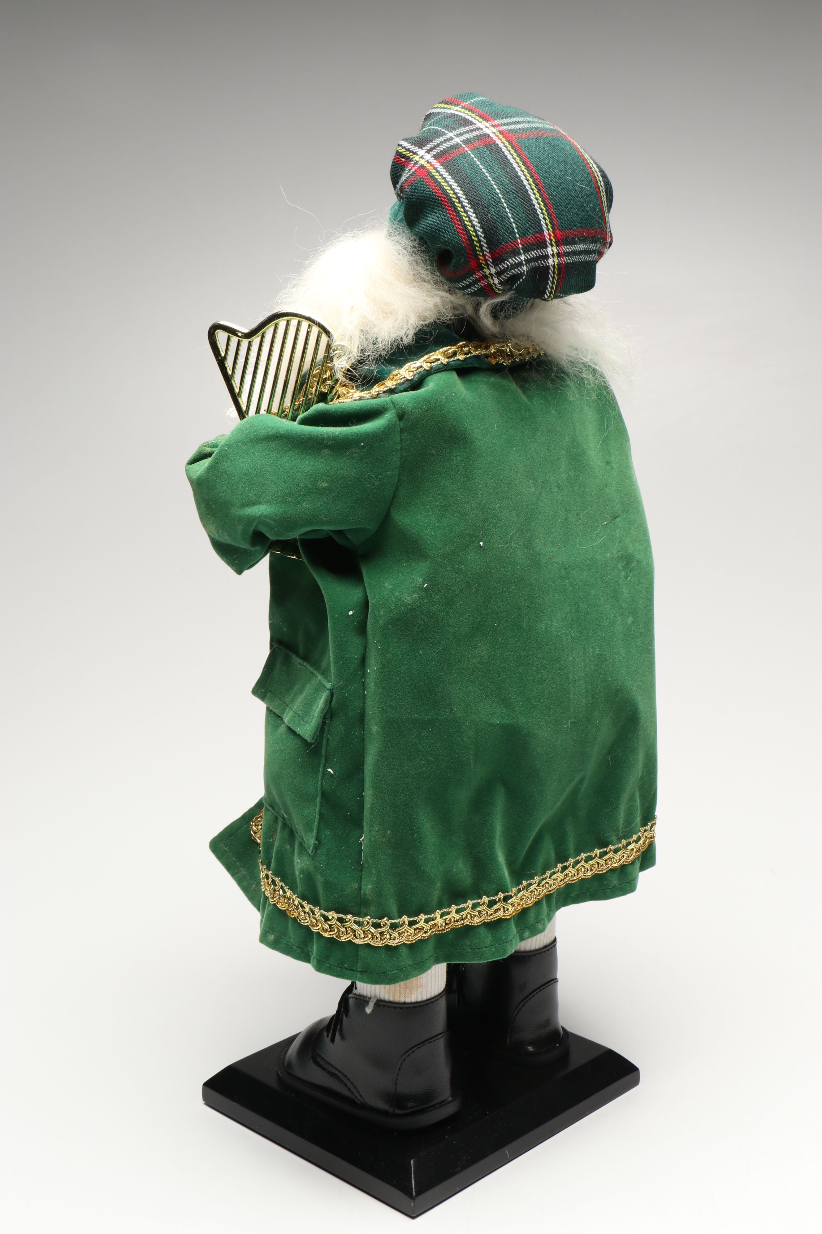 Belleek "Shamrock" Creamers and Sugar Bowl with Christmas and Irish Themed Décor