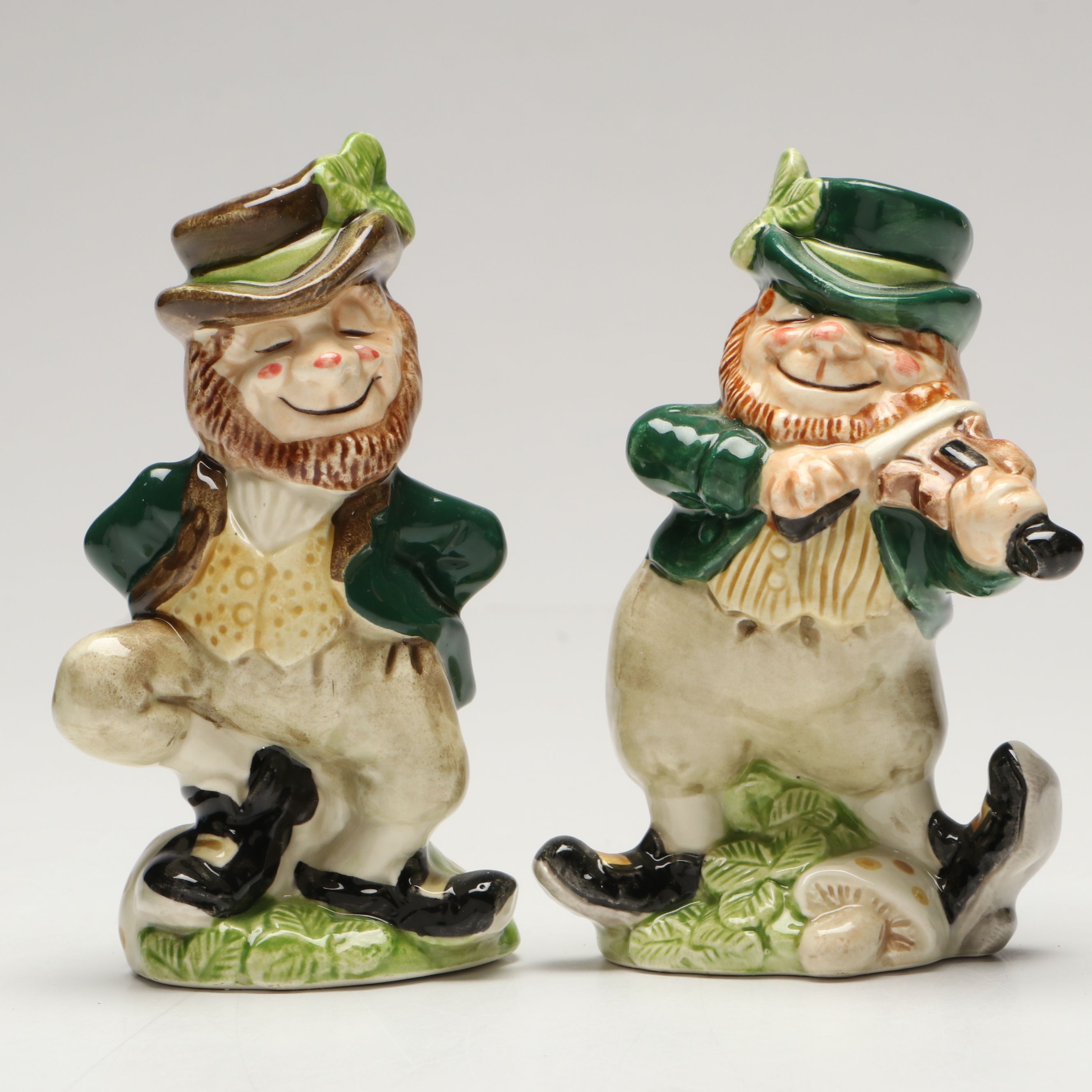 Belleek "Shamrock" Creamers and Sugar Bowl with Christmas and Irish Themed Décor