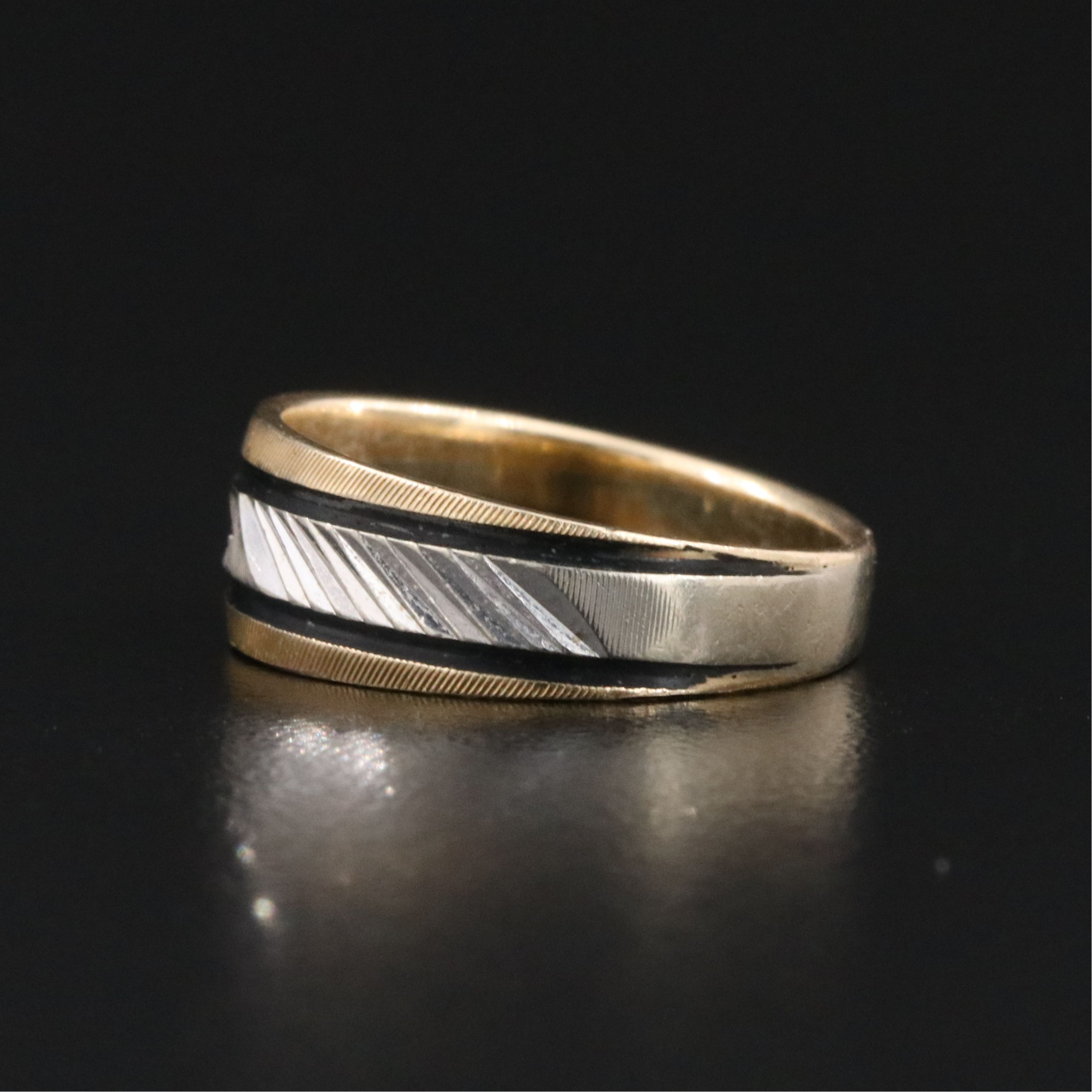 Vintage 14K Two Tone 0.01 CT Diamond Ring