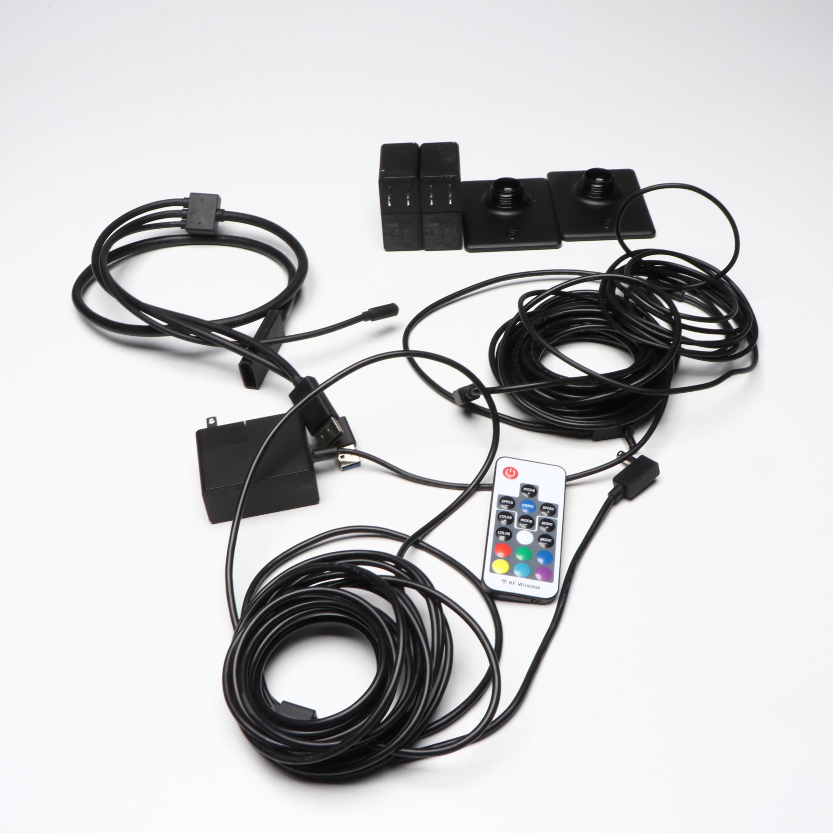 Valve Index Virtual Reality Kit Including Headset, Controllers and Base Stations