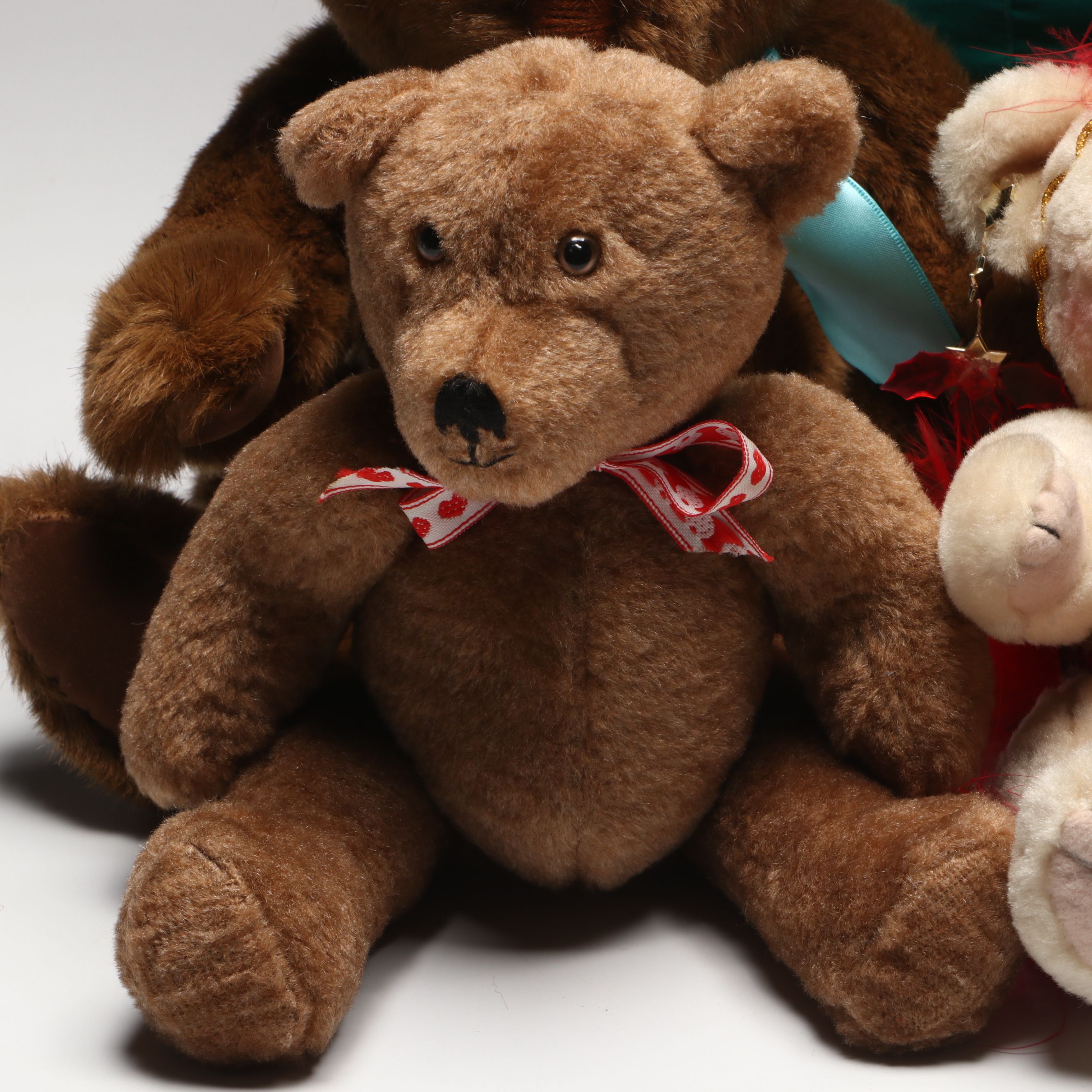 L.L. Bear, Russ Berrie "Amelia," and More Stuffed Bears