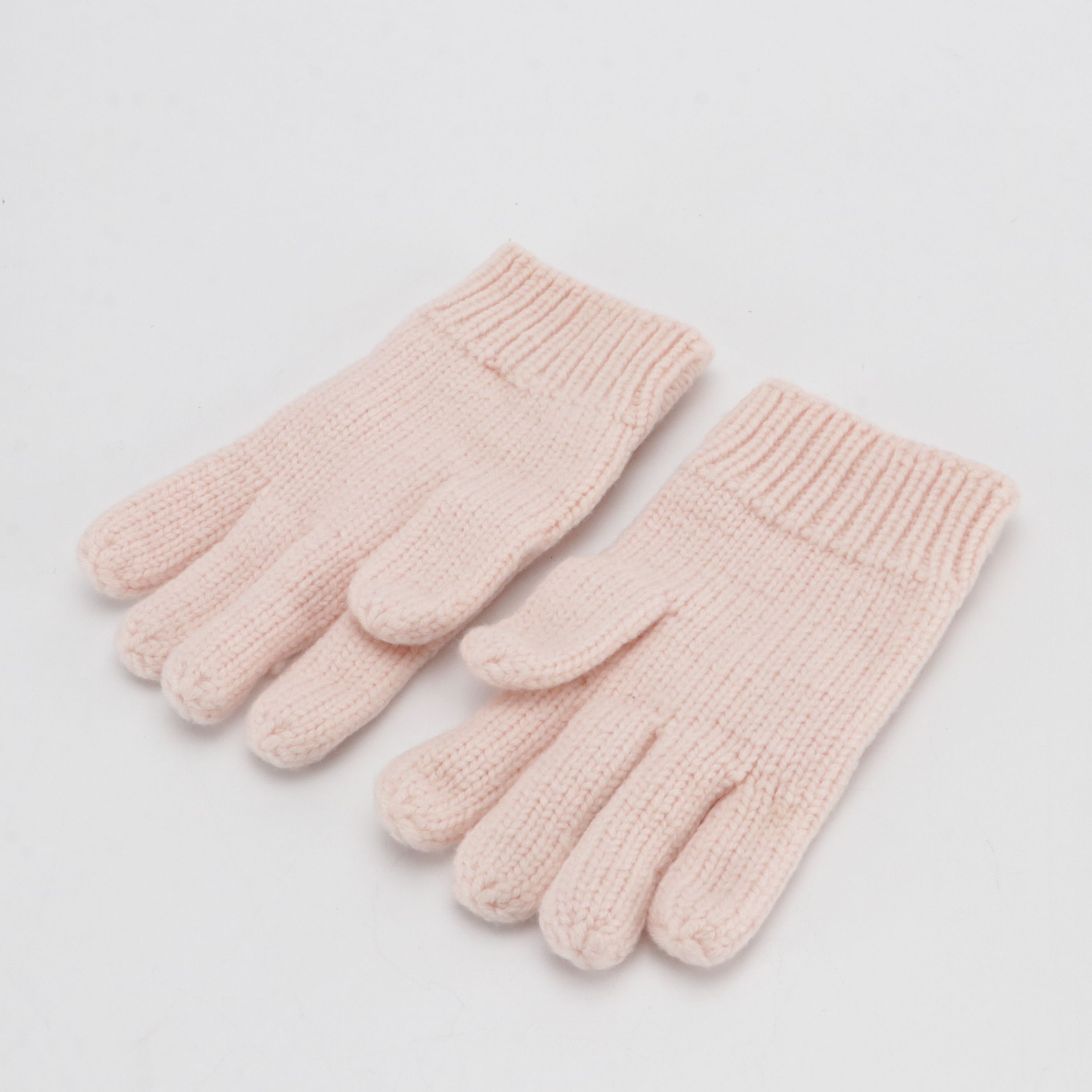 Burberry London Aran Cable Stitch Knit Gloves in Light Pink Merino Wool