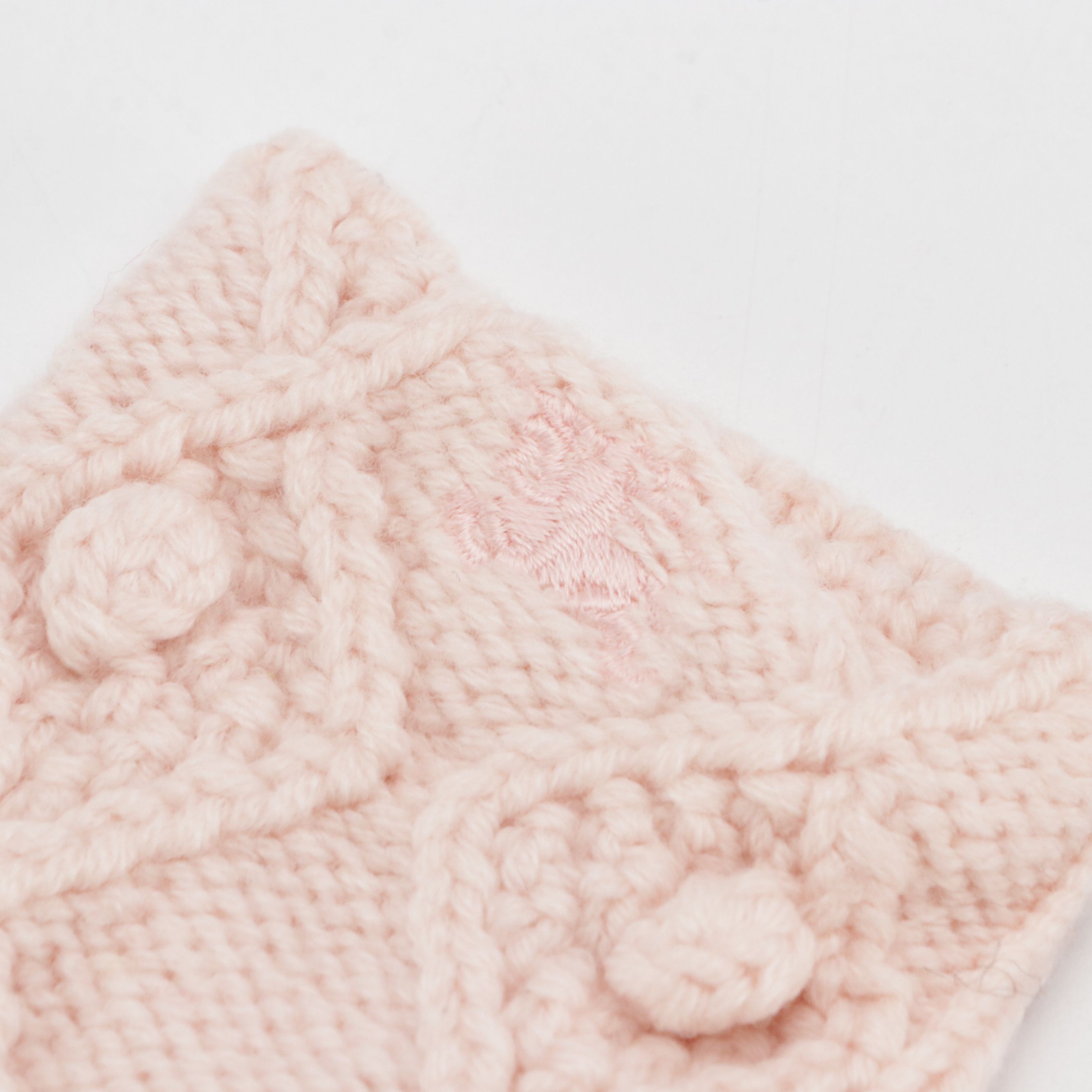 Burberry London Aran Cable Stitch Knit Gloves in Light Pink Merino Wool