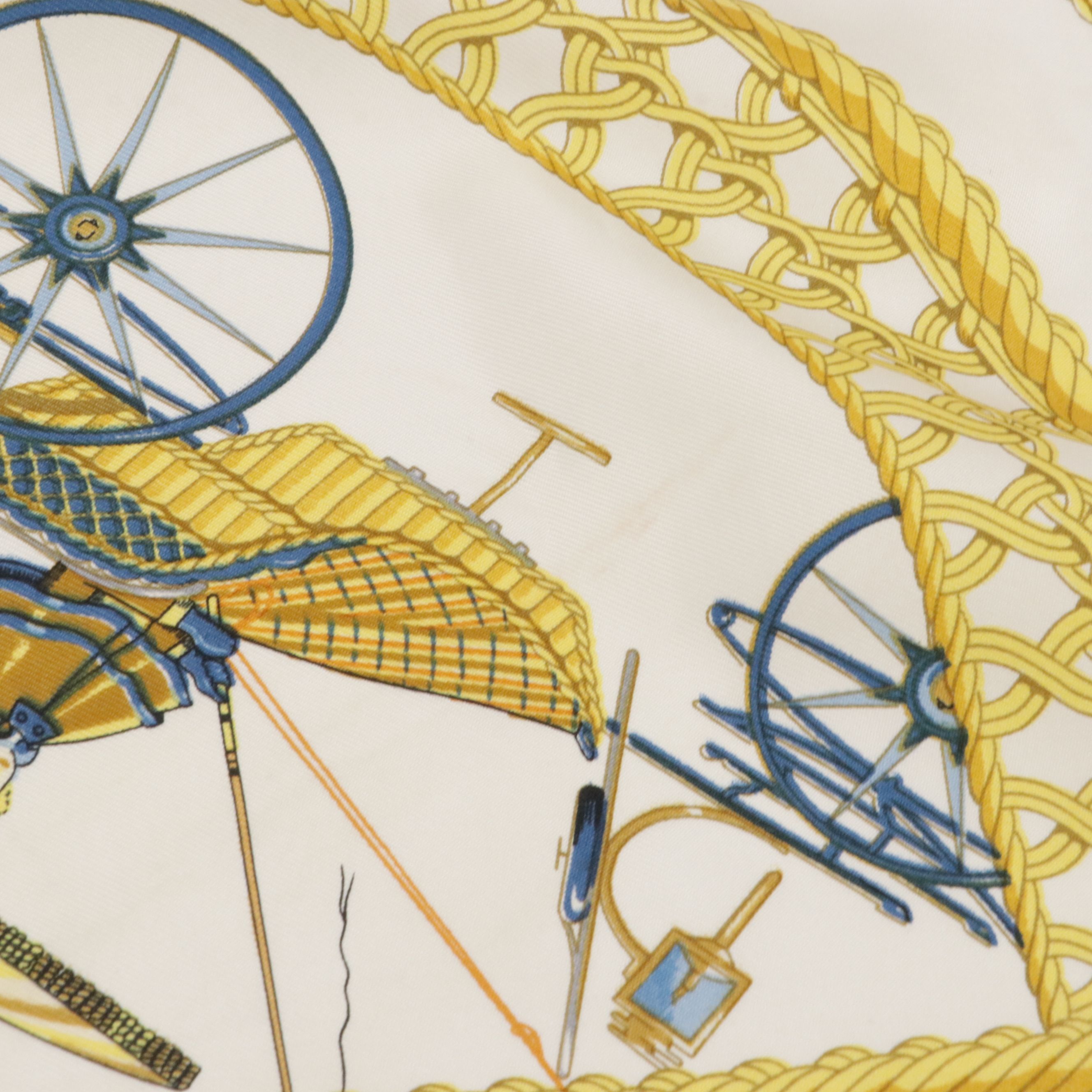 Hermès Early Issue "Voitures Paniers" Scarf 90 in Silk Twill with Box