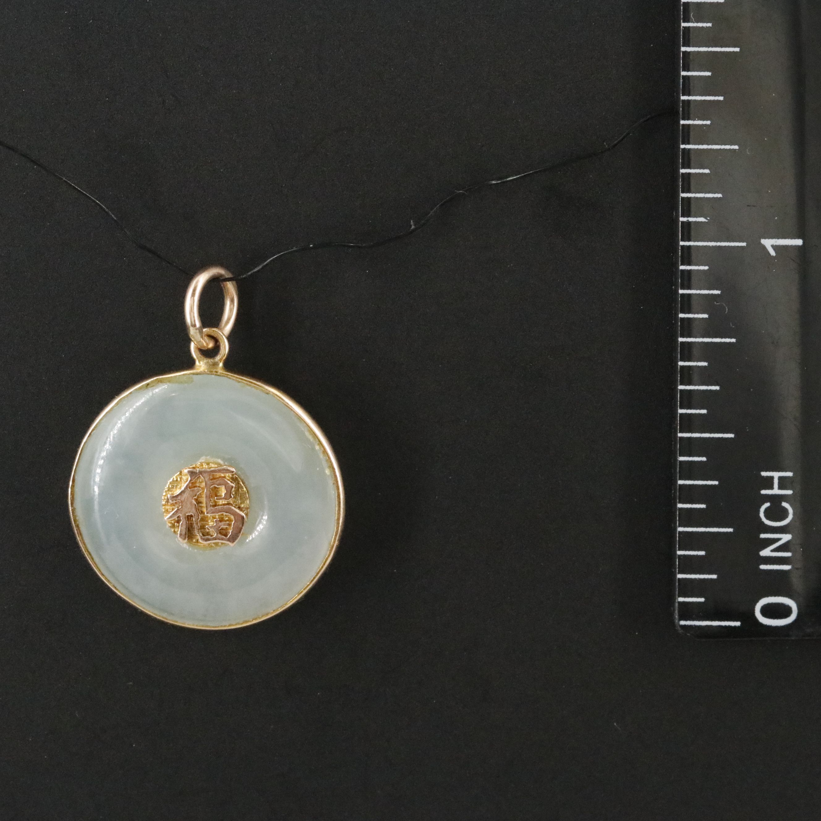 10K Jadeite Pendant