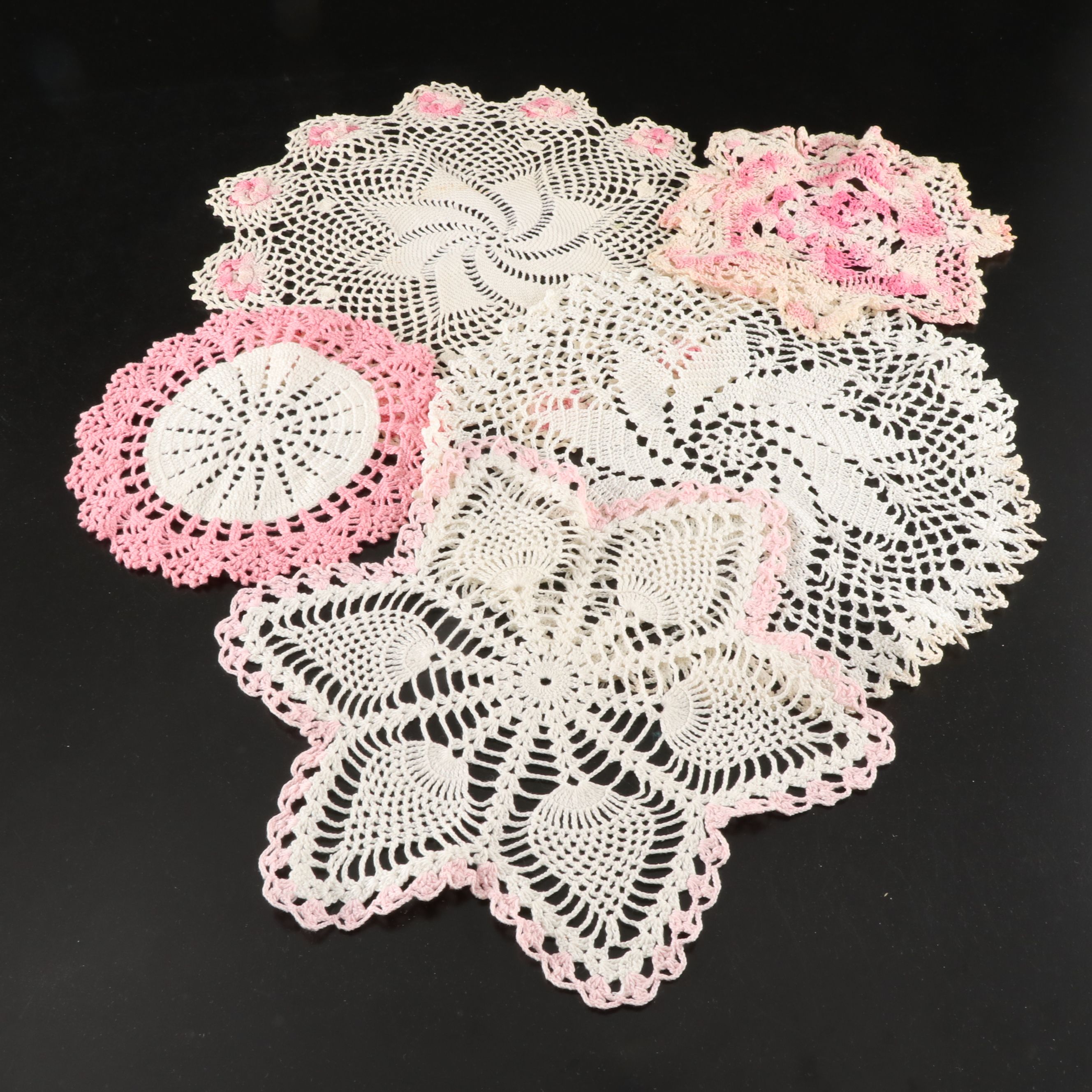 Embroidered Star-Shaped Doilies, Daisy Table Runner, and More Table Linens