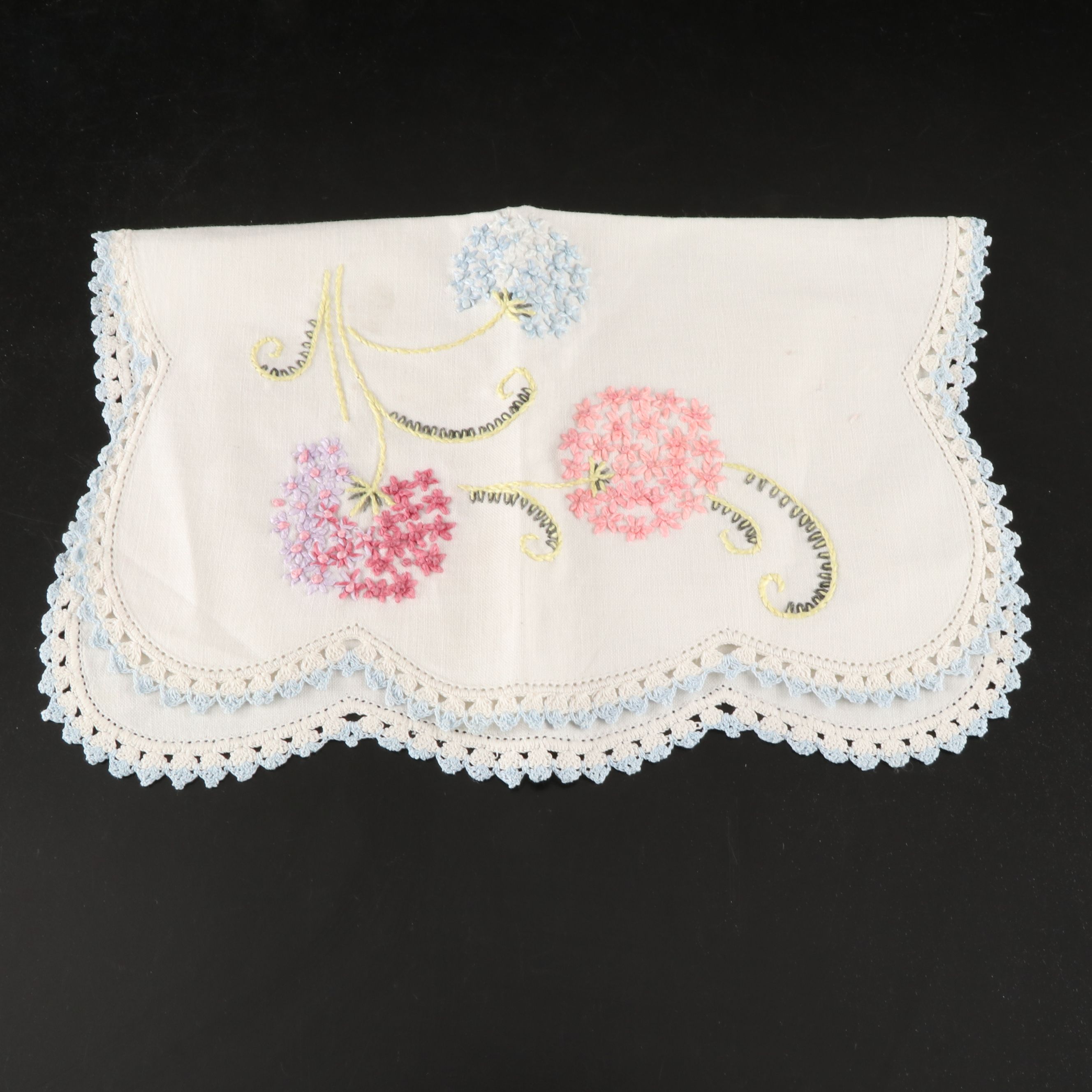 Embroidered Star-Shaped Doilies, Daisy Table Runner, and More Table Linens