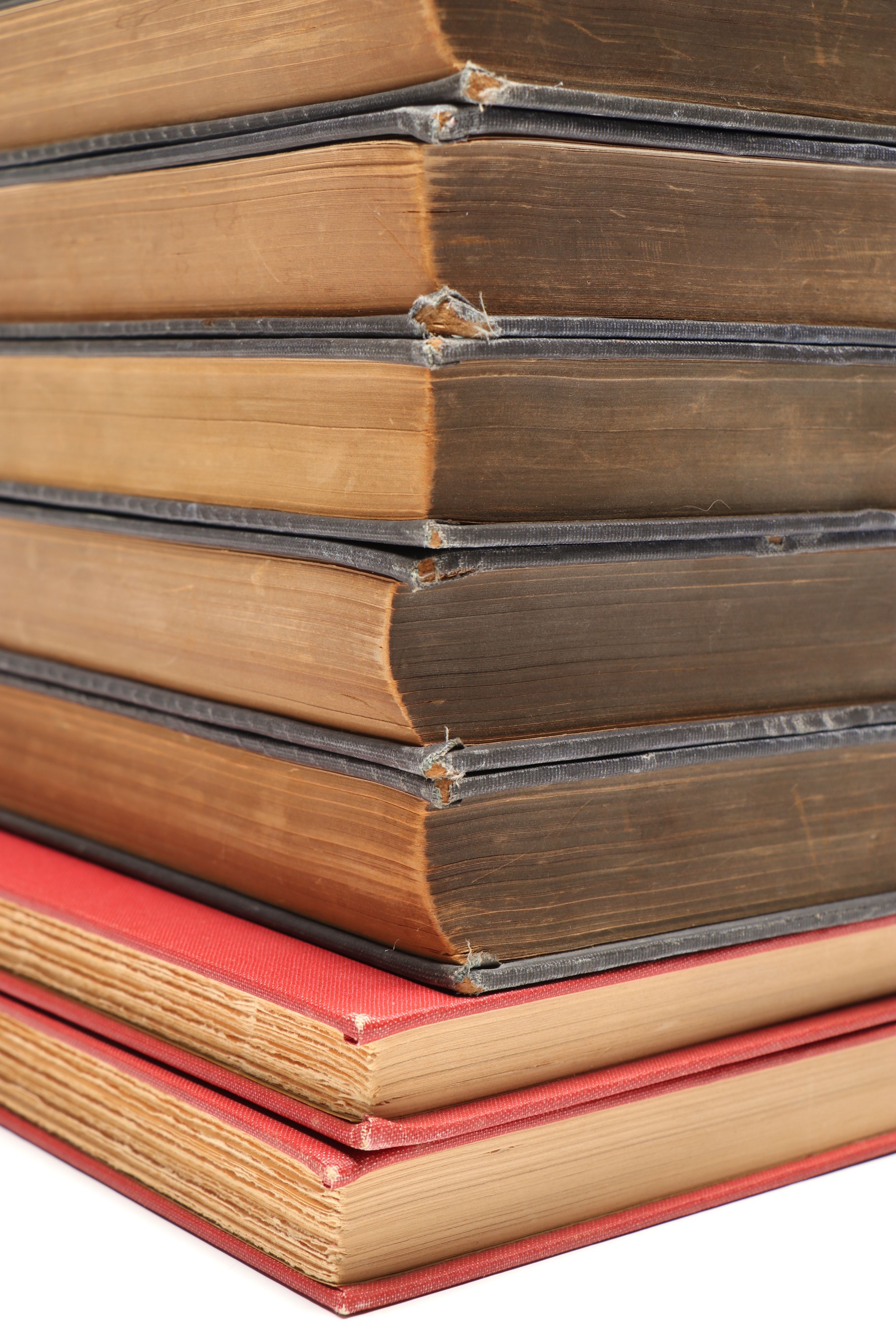 Works of Guy de Maupassant, William Faulkner & More Books, Early to Mid-20th C.