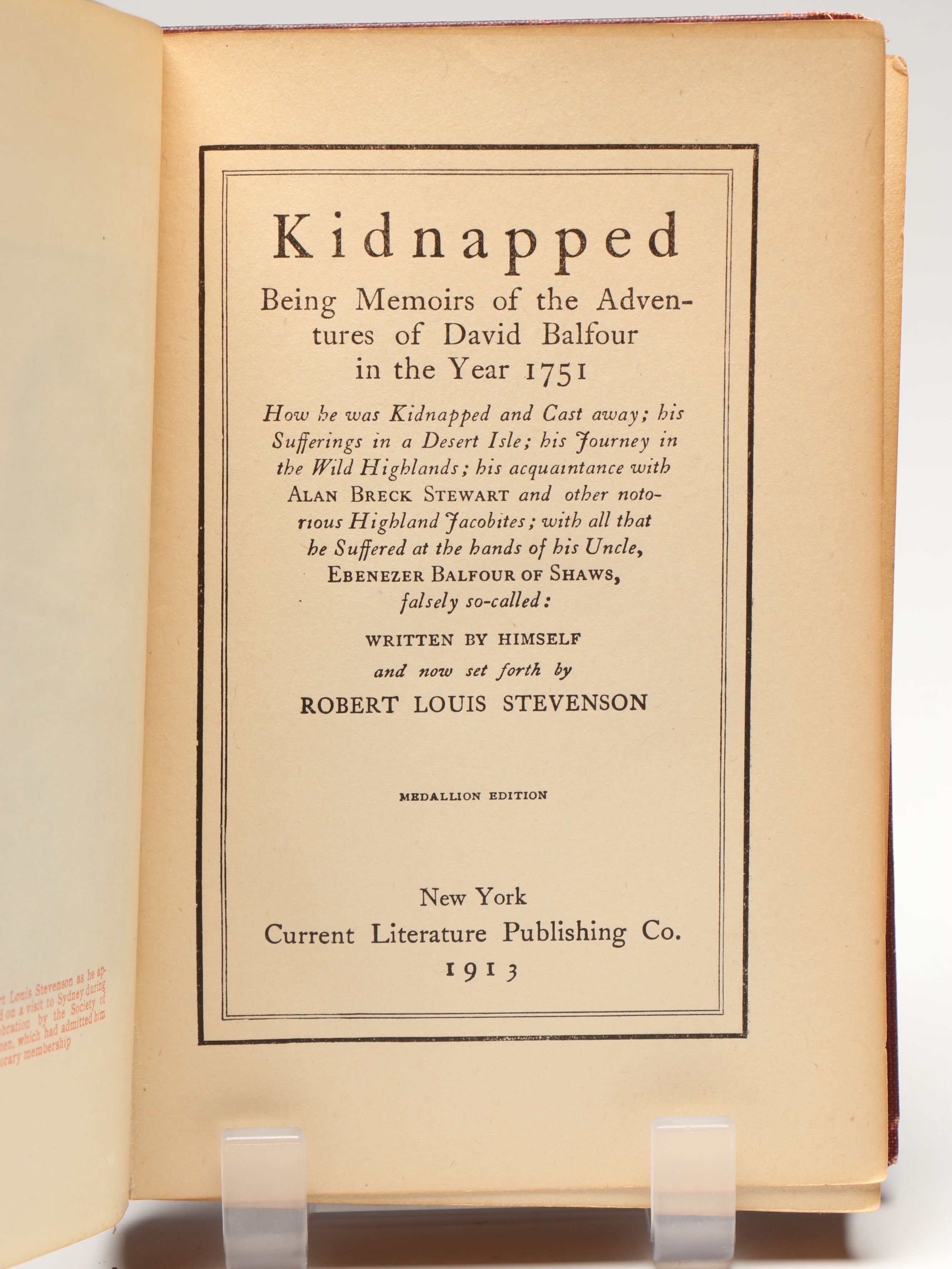 Works of Guy de Maupassant, William Faulkner & More Books, Early to Mid-20th C.