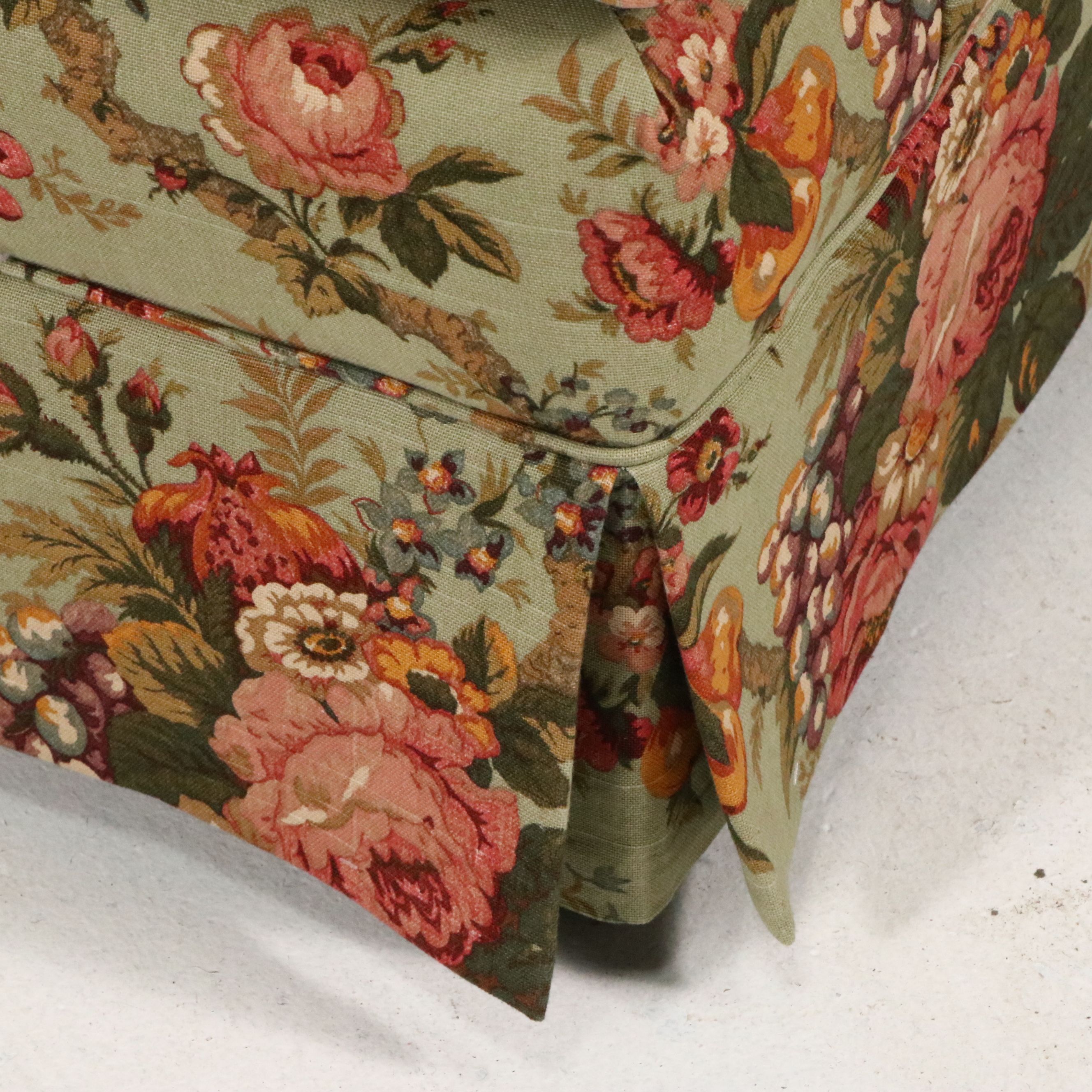 Sherrill Furniture Traditional Floral Chintz Pattern Upholstered Sofa