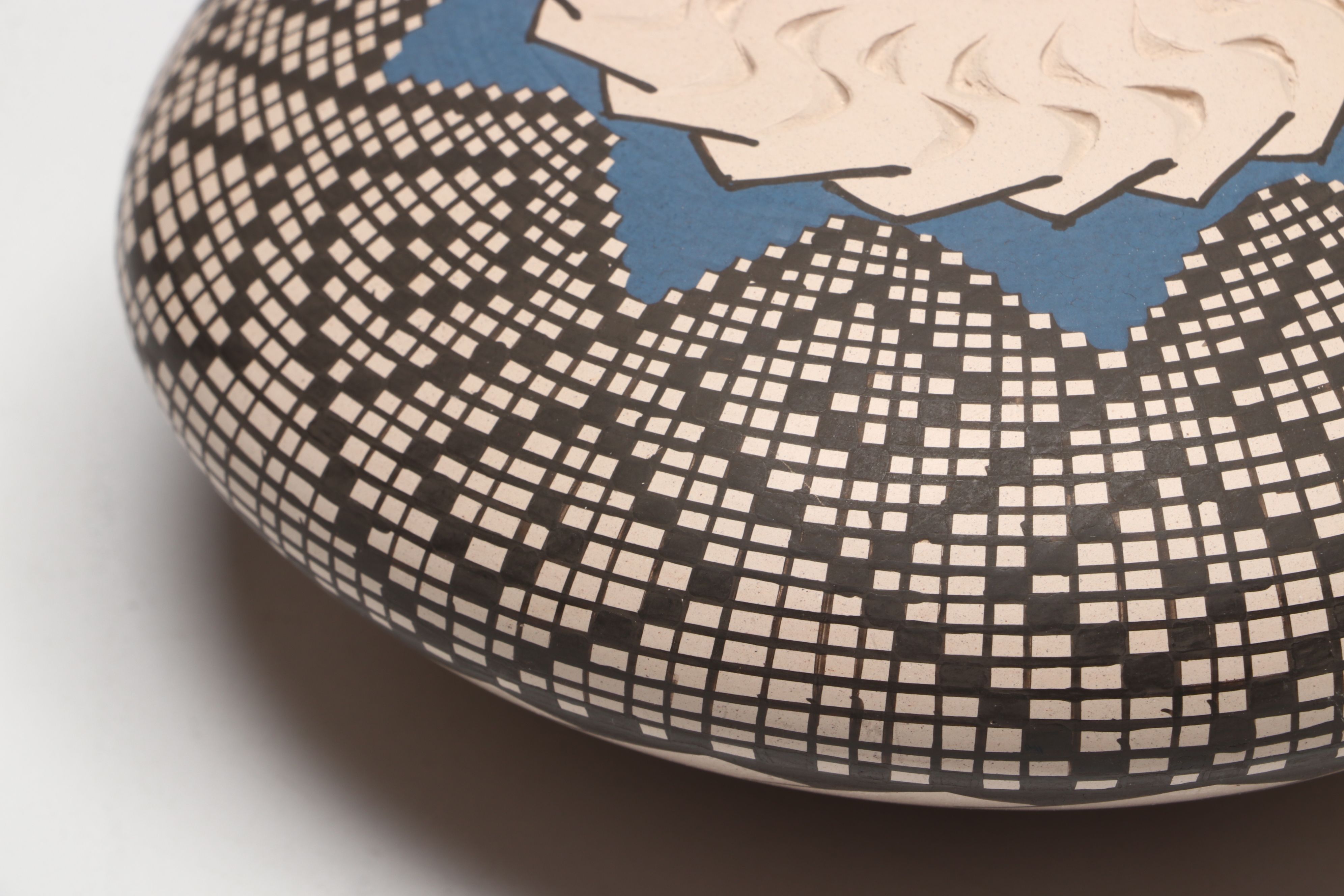 Maria Acosta Mata Ortiz Pottery Seed Pot