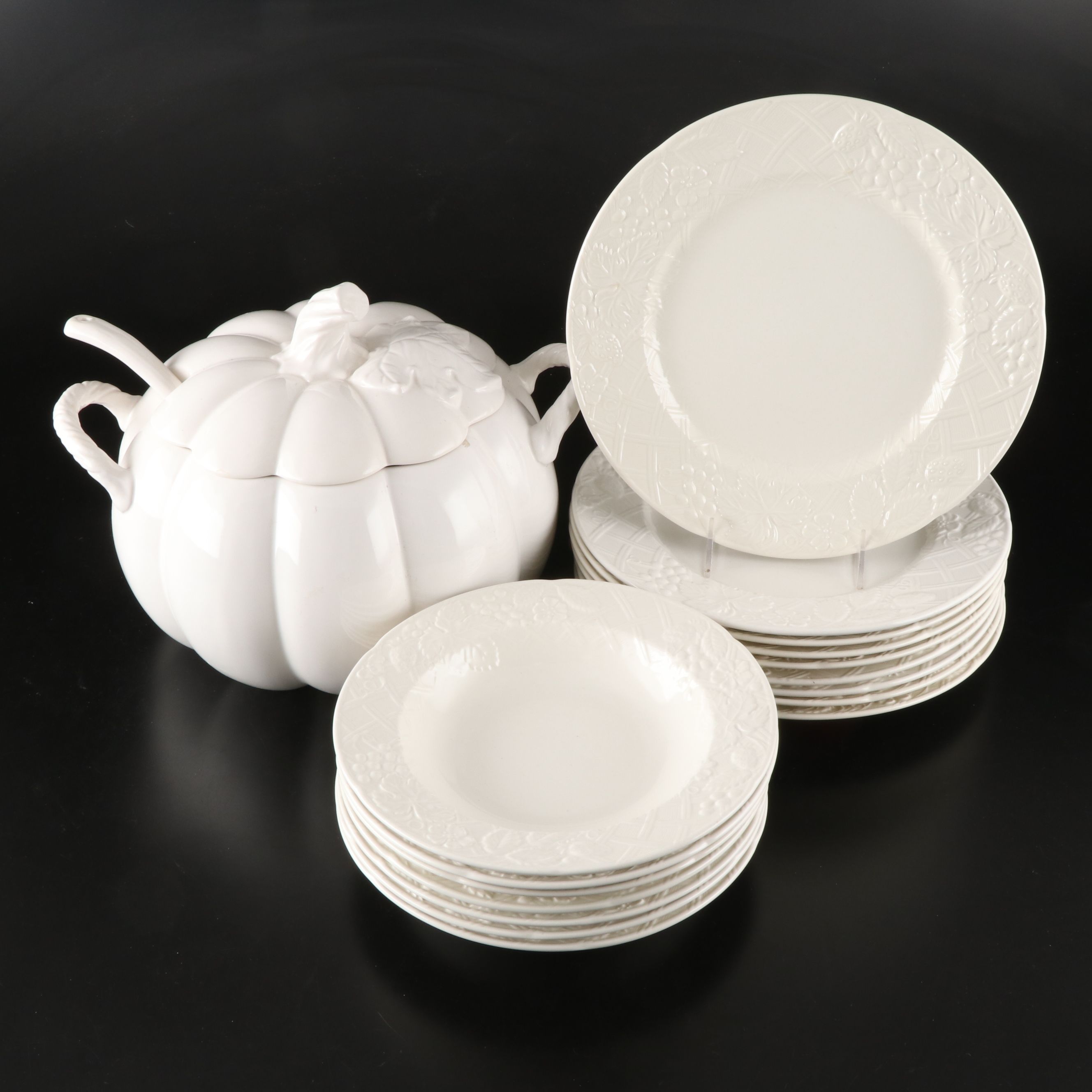 Mikasa "English Countryside" Embossed Ceramic Dinnerware with Pumpkin Tureen