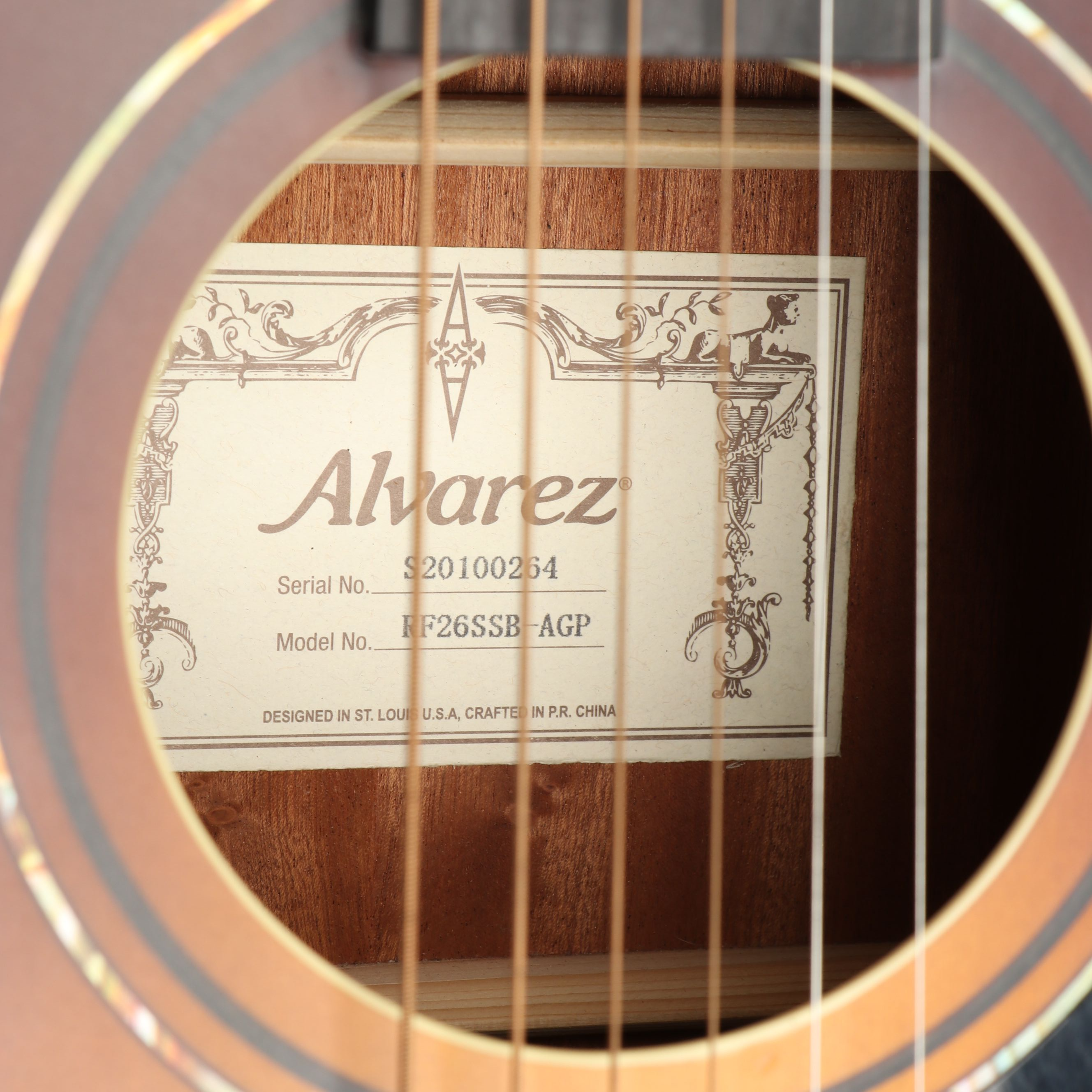 Alvarez Regent Folk/Orchestral Model Sunburst Acoustic Guitar